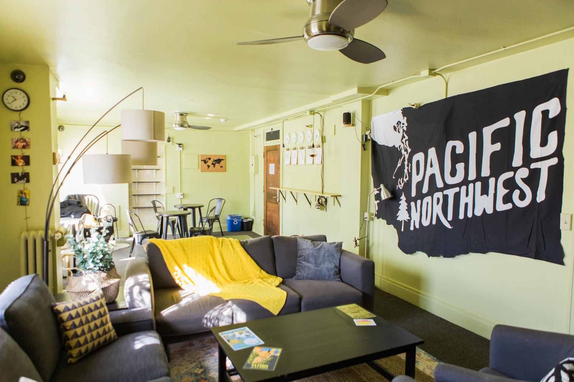 American Hotel Hostel photo 16