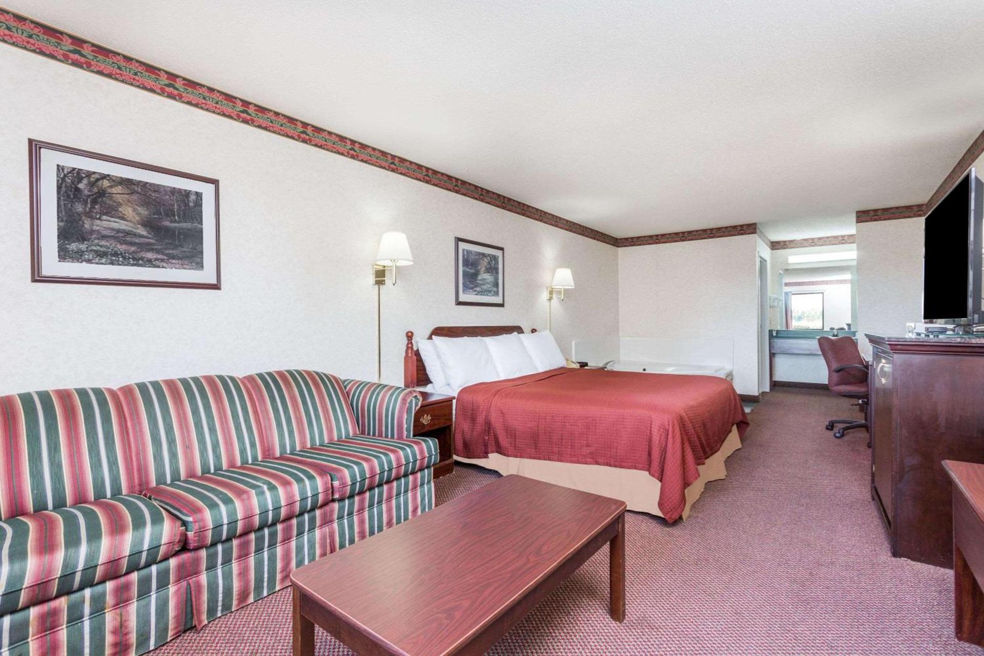 Days Inn by Wyndham Royston photo 4