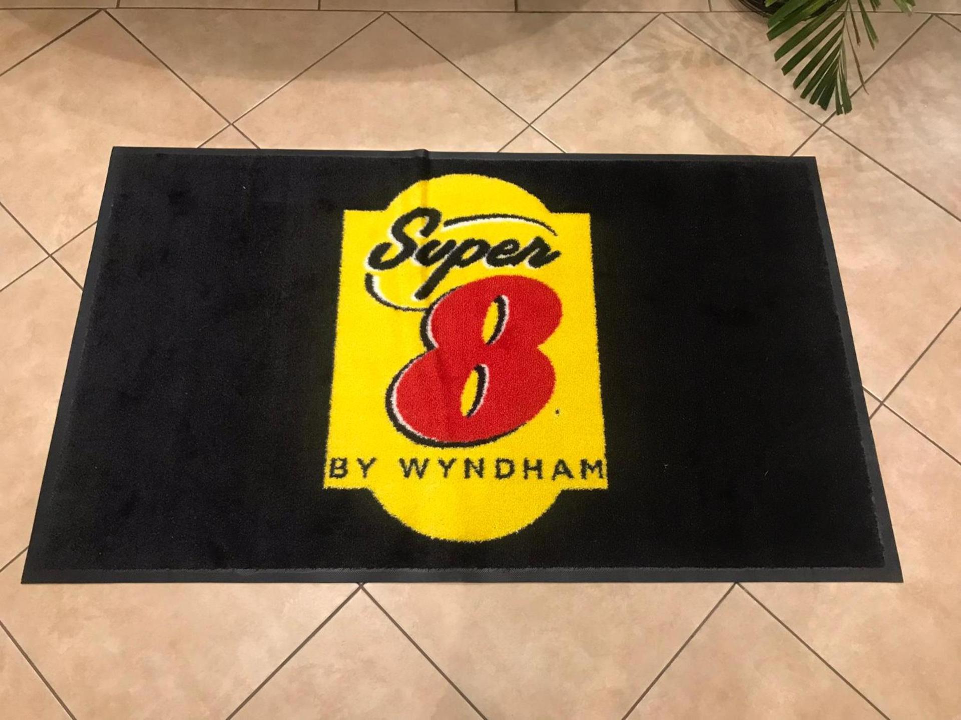 Super 8 by Wyndham Carson City Lake Tahoe photo 42