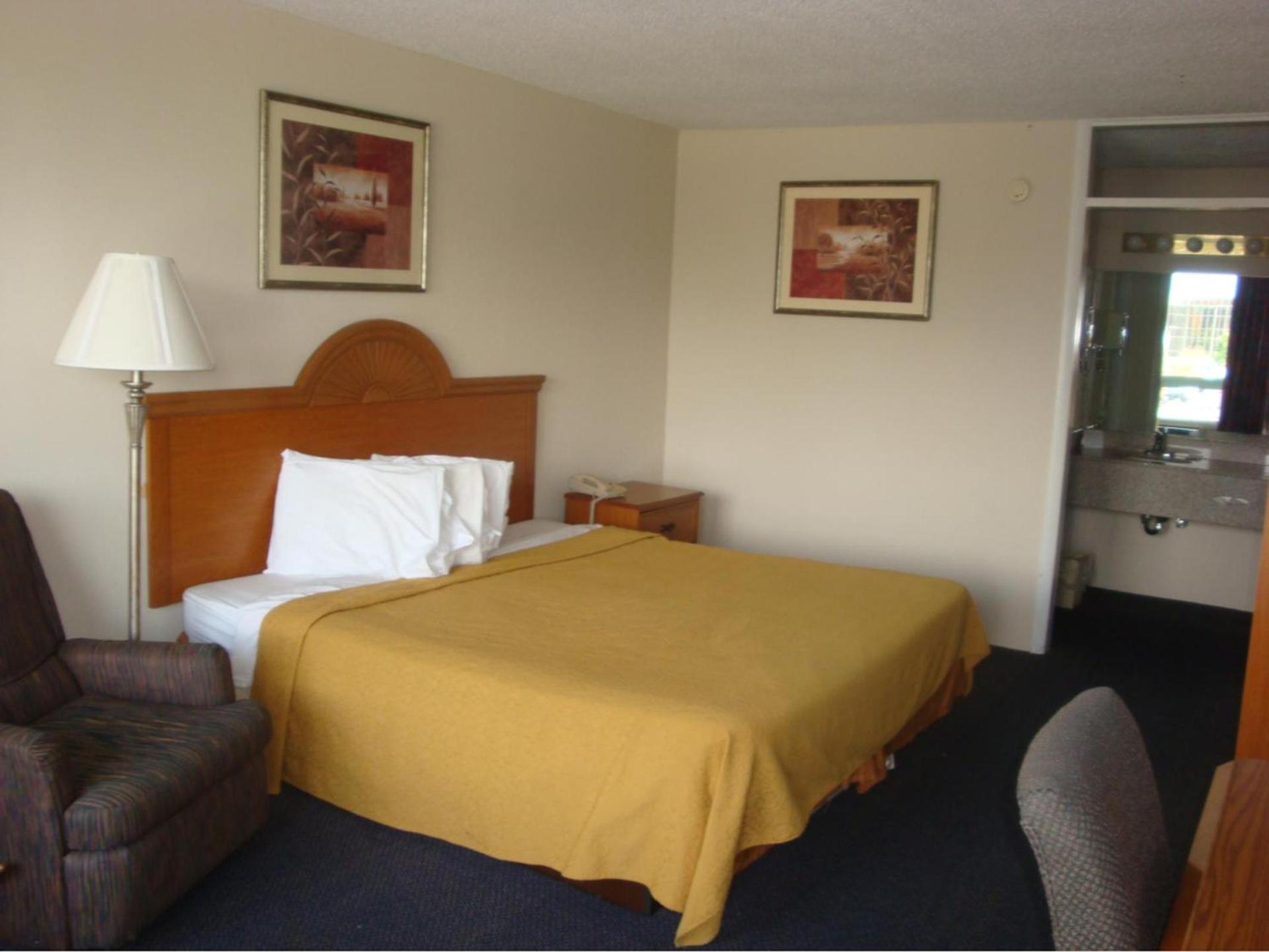 Americourt Extended Stays photo 22