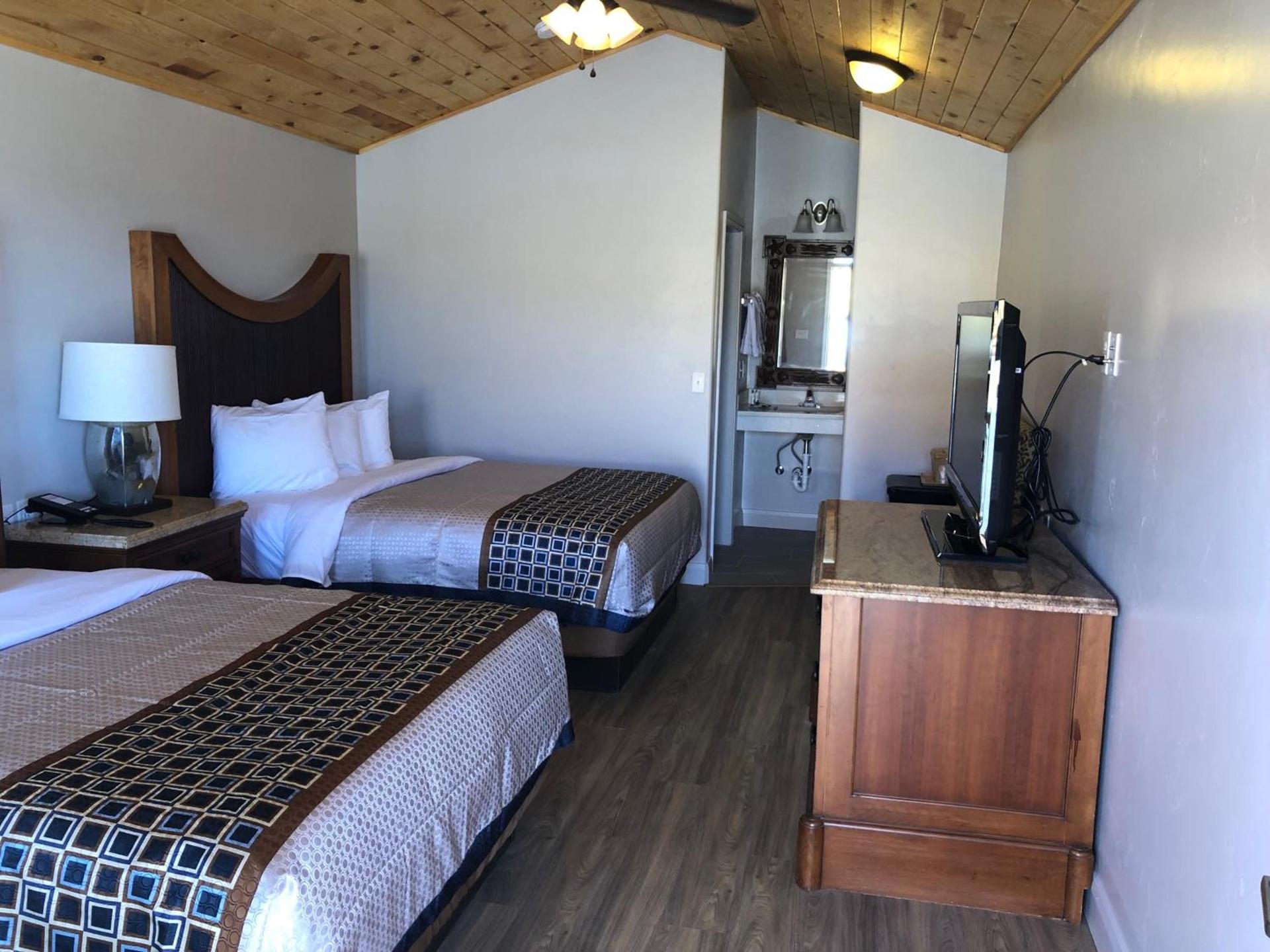 Red Canyon Cabins photo 13