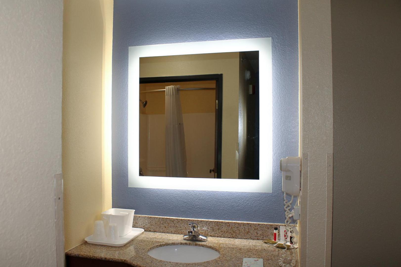 Days Inn by Wyndham Batavia Ohio photo 26