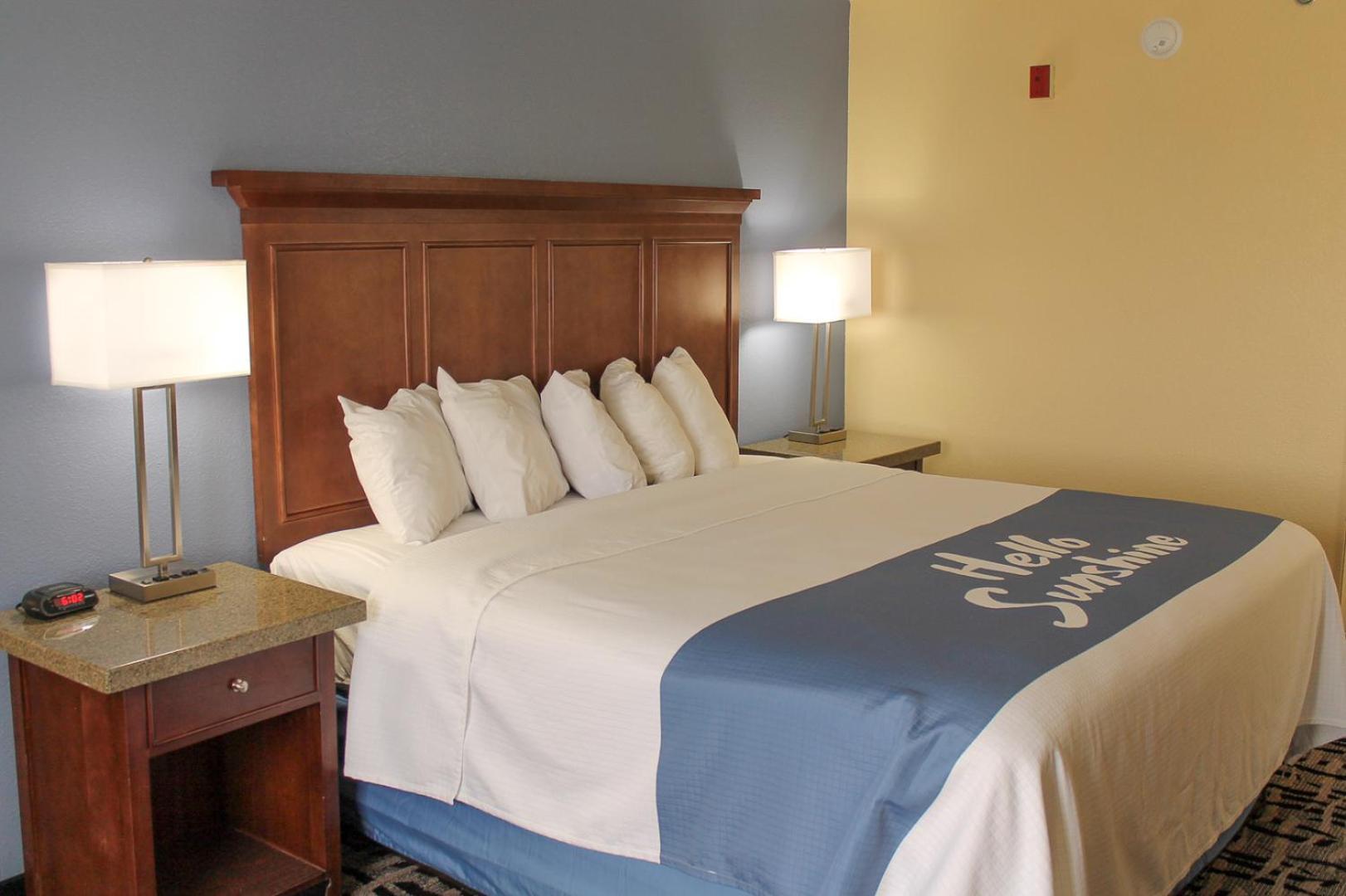 Days Inn by Wyndham Batavia Ohio photo 24
