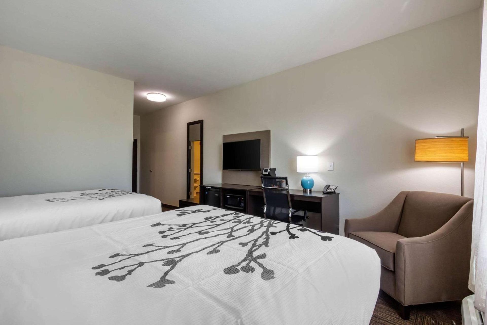 Sleep Inn & Suites Tampa South photo 13