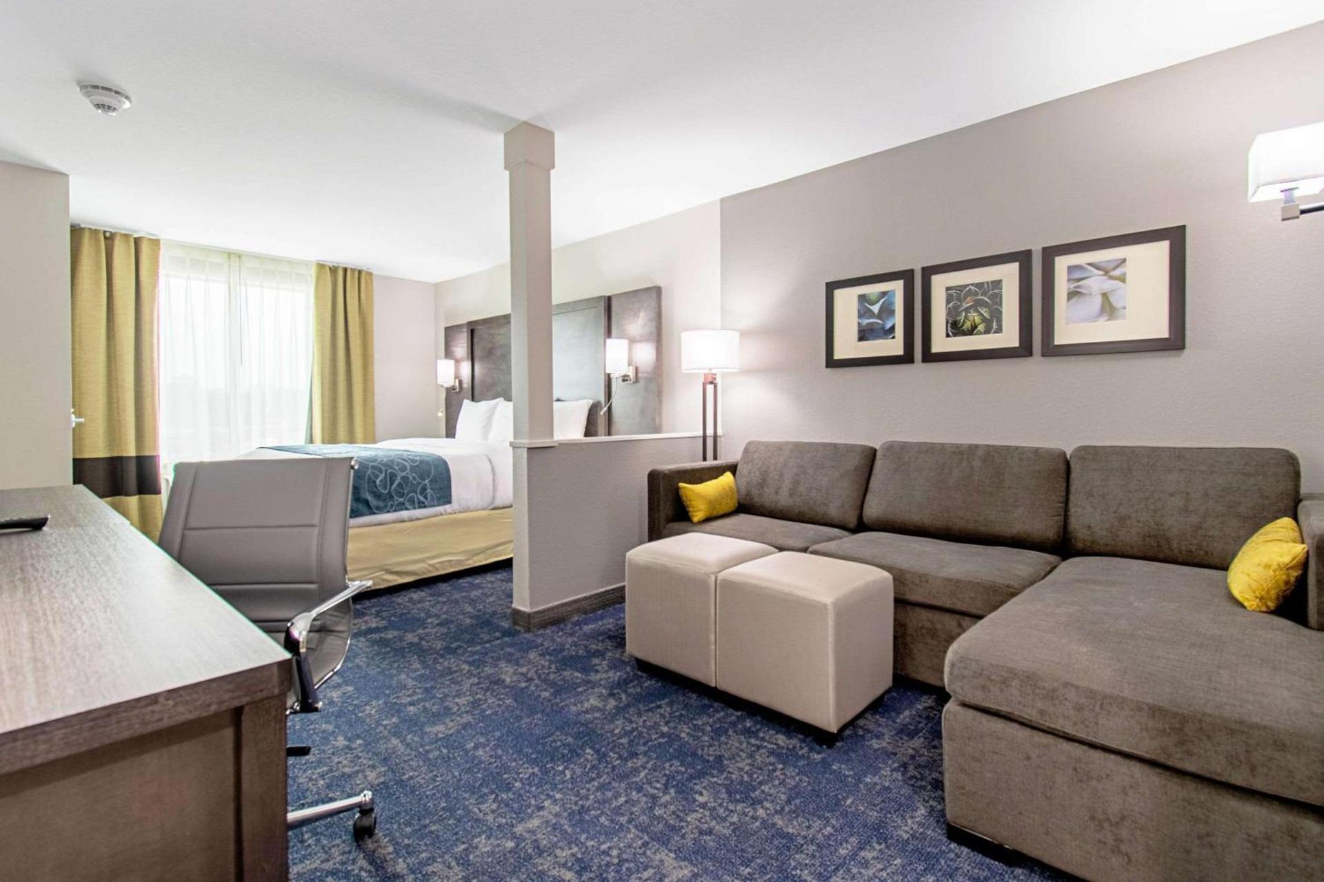 Comfort Suites Humble Houston IAH photo 6