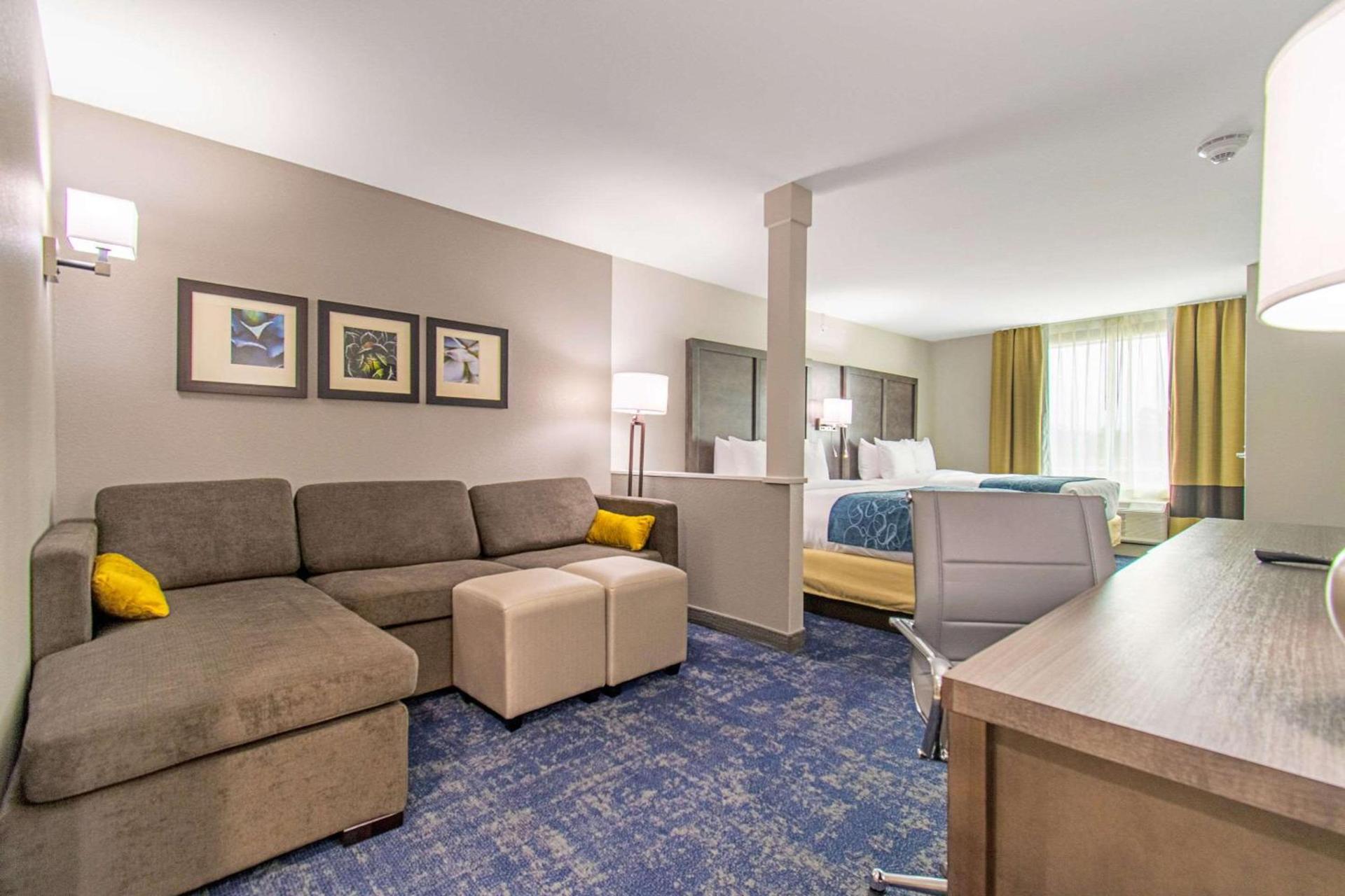 Comfort Suites Humble Houston IAH photo 11