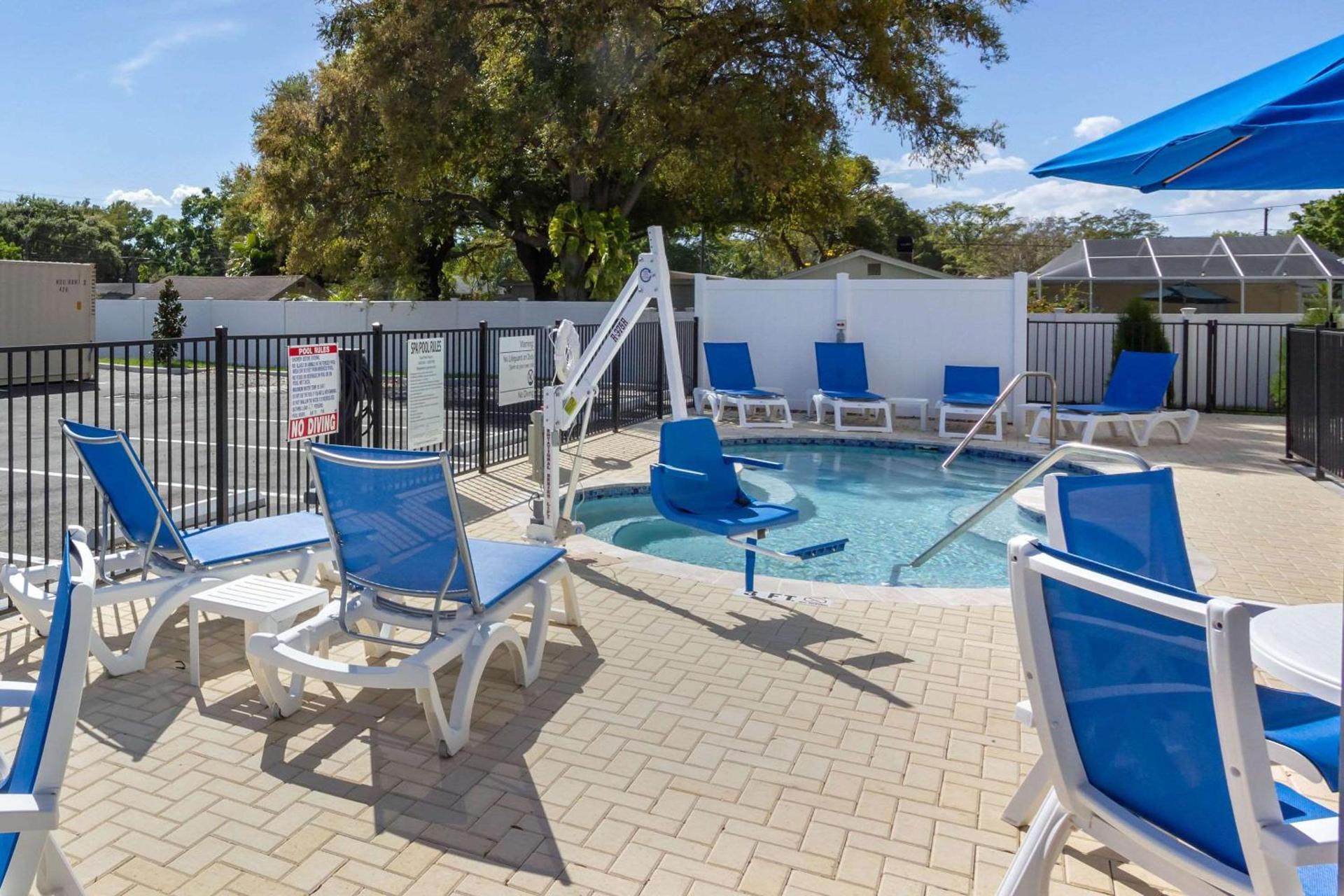 Sleep Inn & Suites Tampa South photo 38