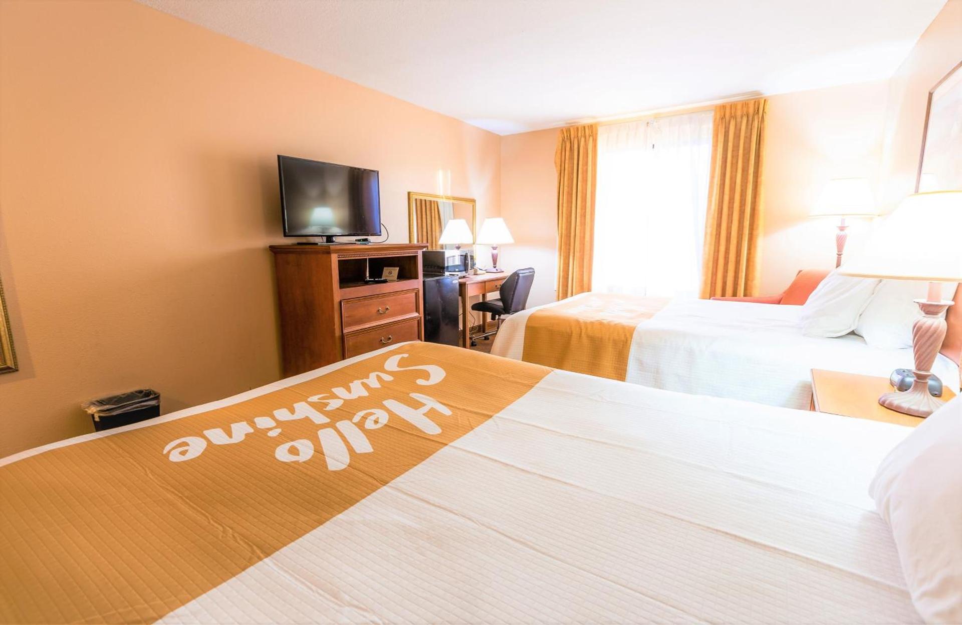 Days Inn & Suites by Wyndham Cuba photo 40