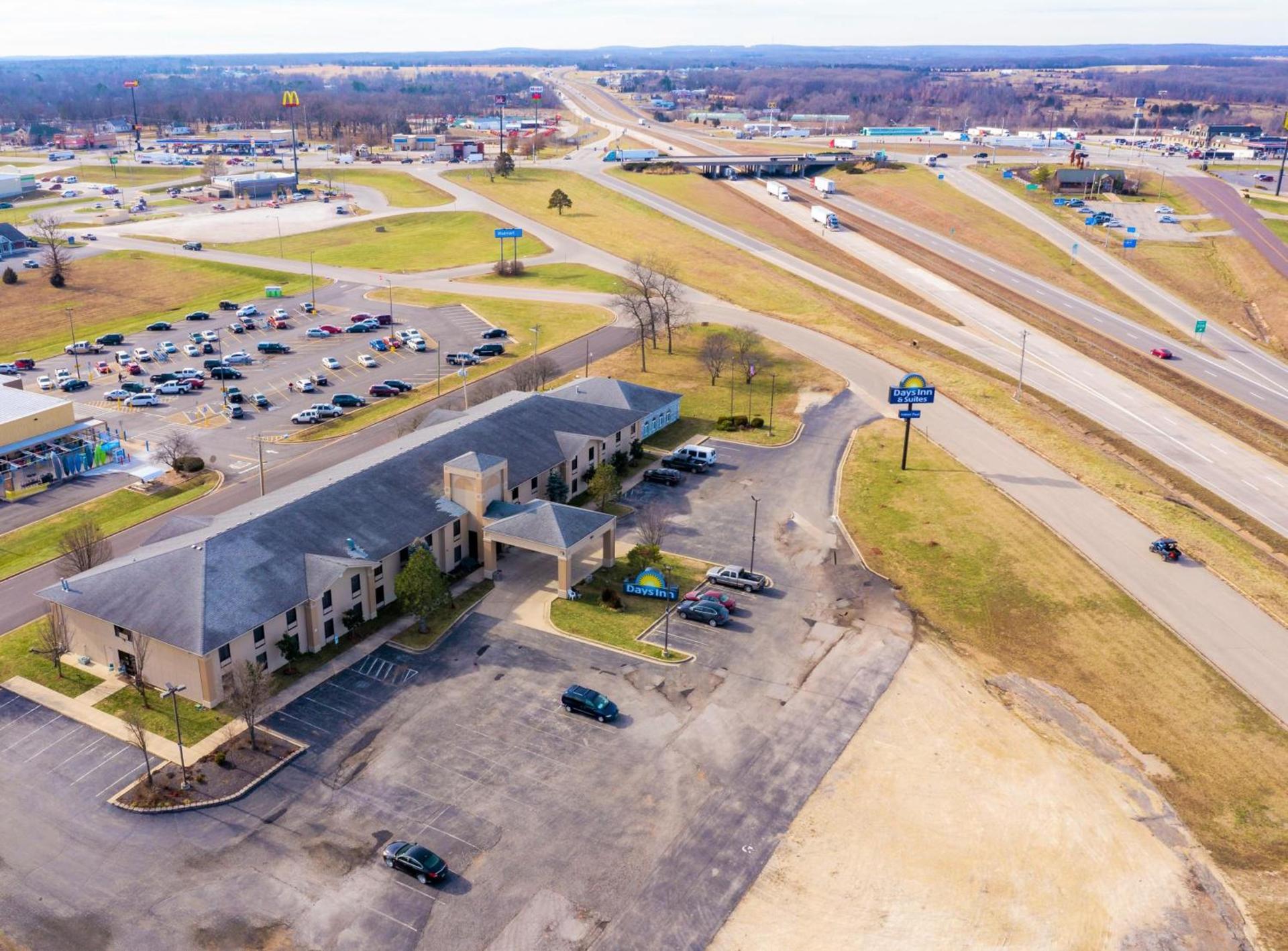 Days Inn & Suites by Wyndham Cuba photo 29