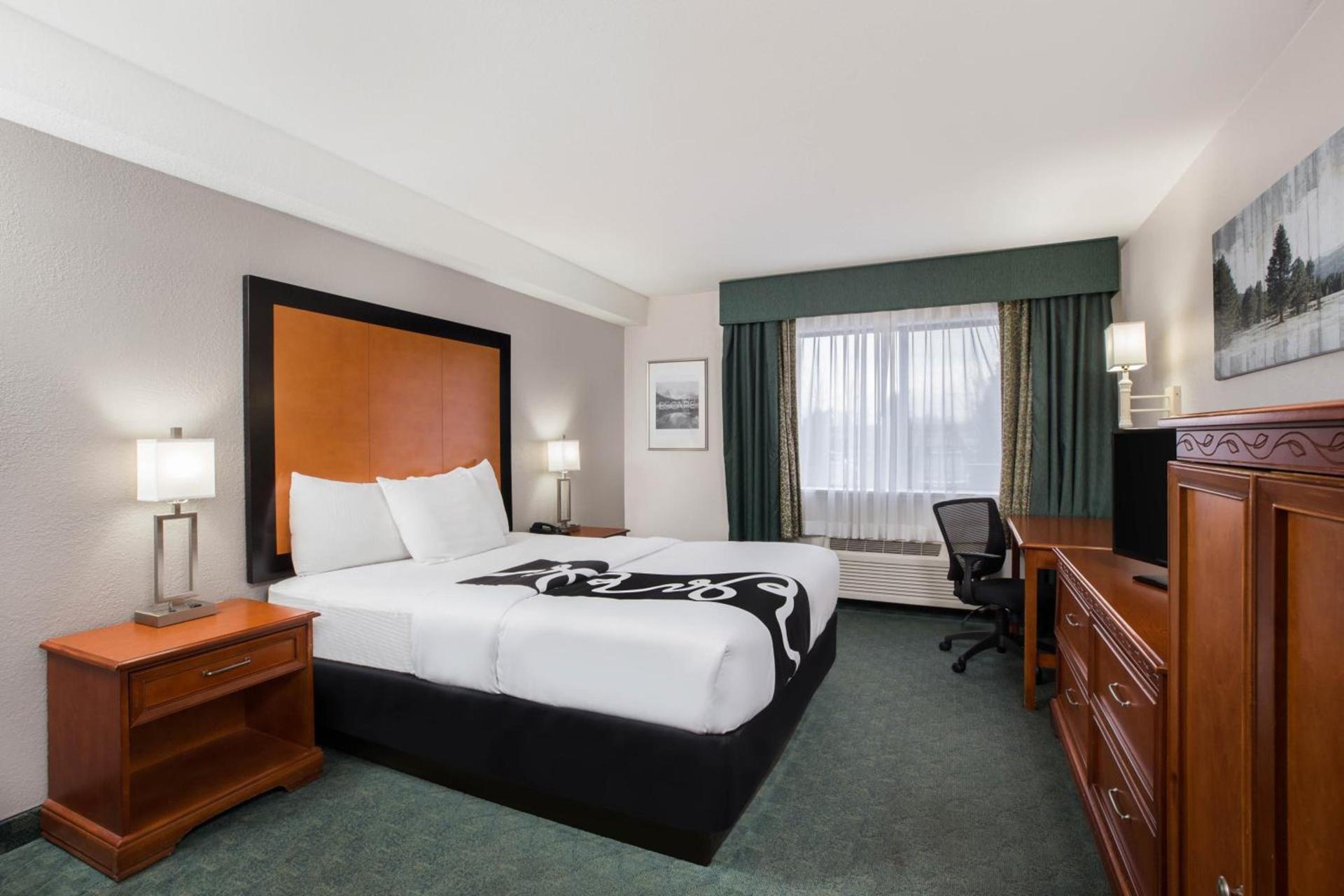 La Quinta Inn by Wyndham Everett photo 33