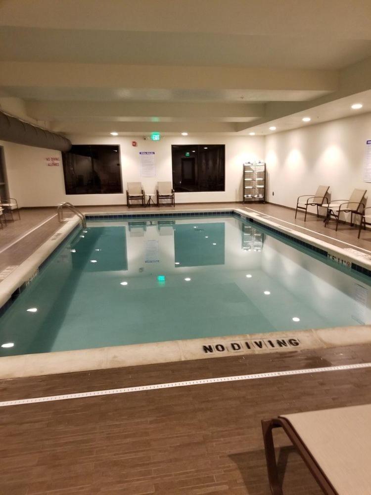Comfort Suites Denver International Airport photo 2
