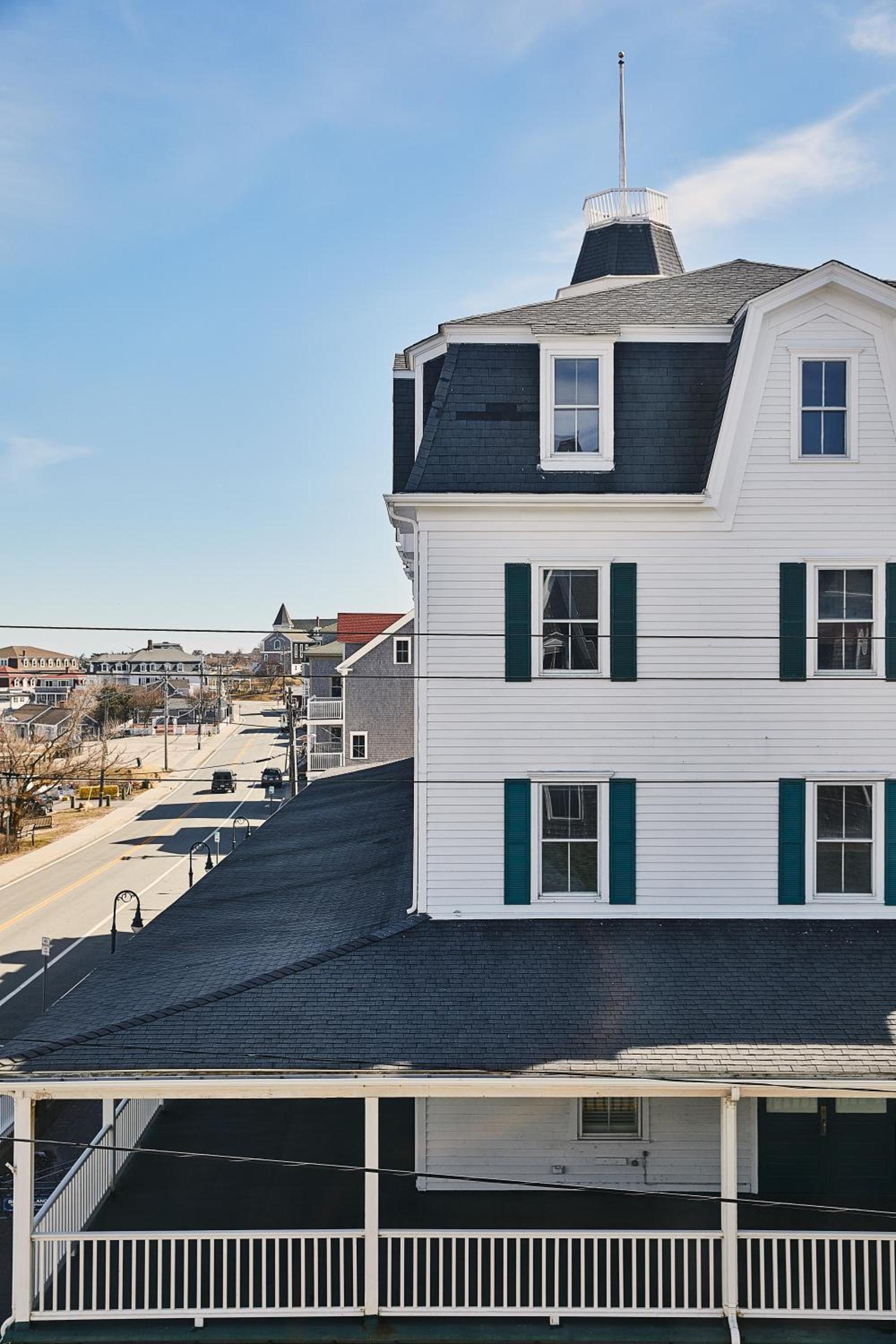 Block Island Beach House photo 26