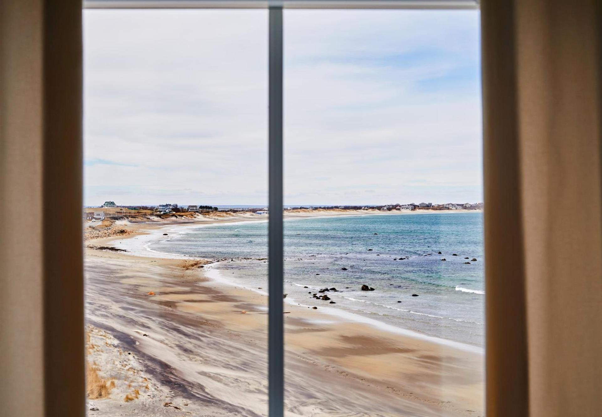 Block Island Beach House photo 44