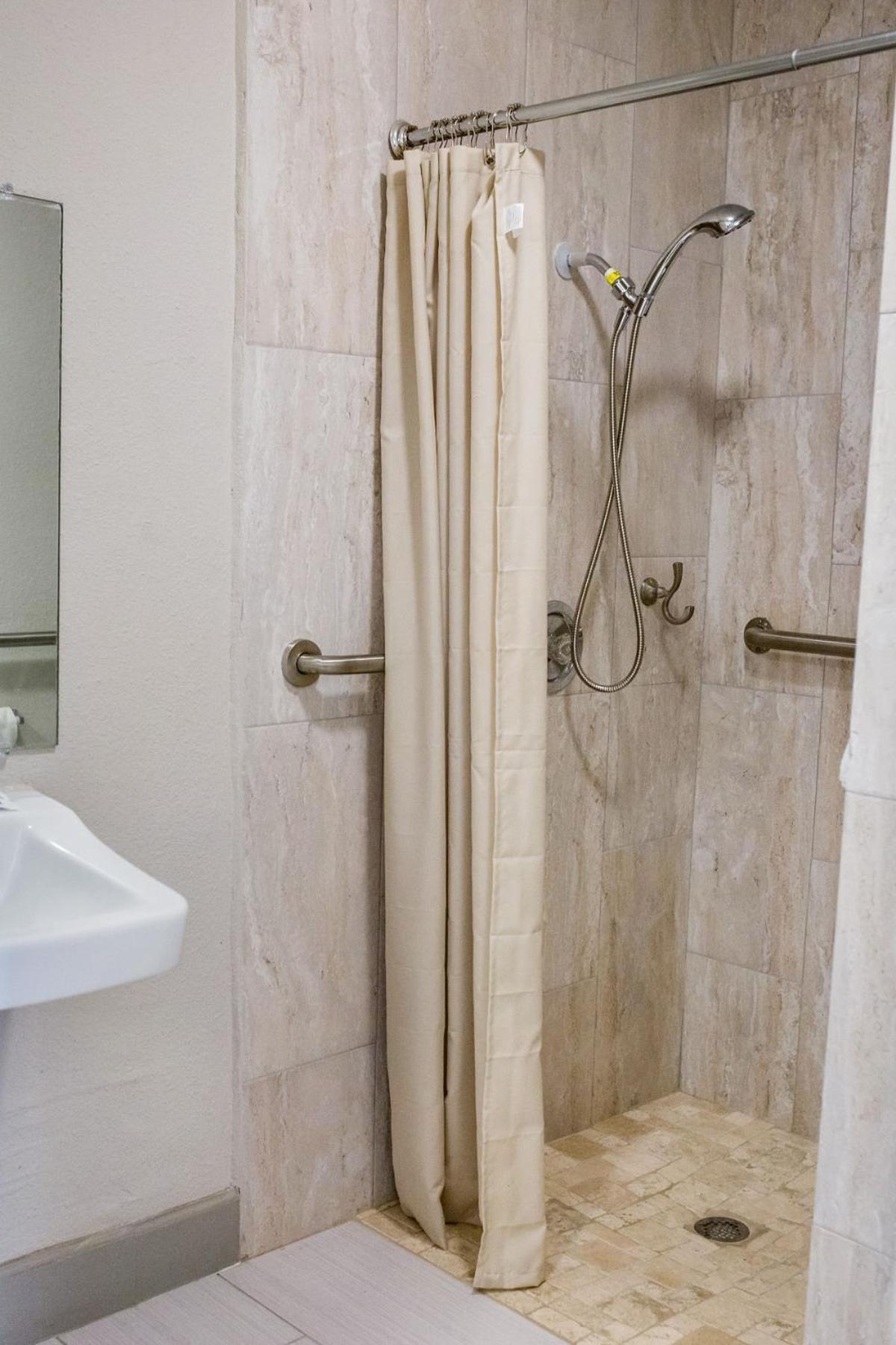 Harmony Inn and Suites photo 35