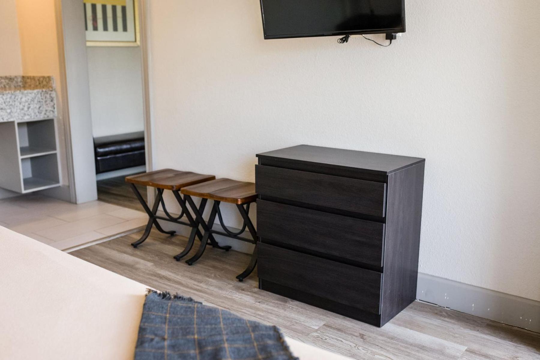 Harmony Inn and Suites photo 21