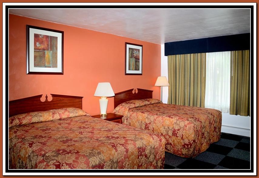 The Cardinal Inn photo 62
