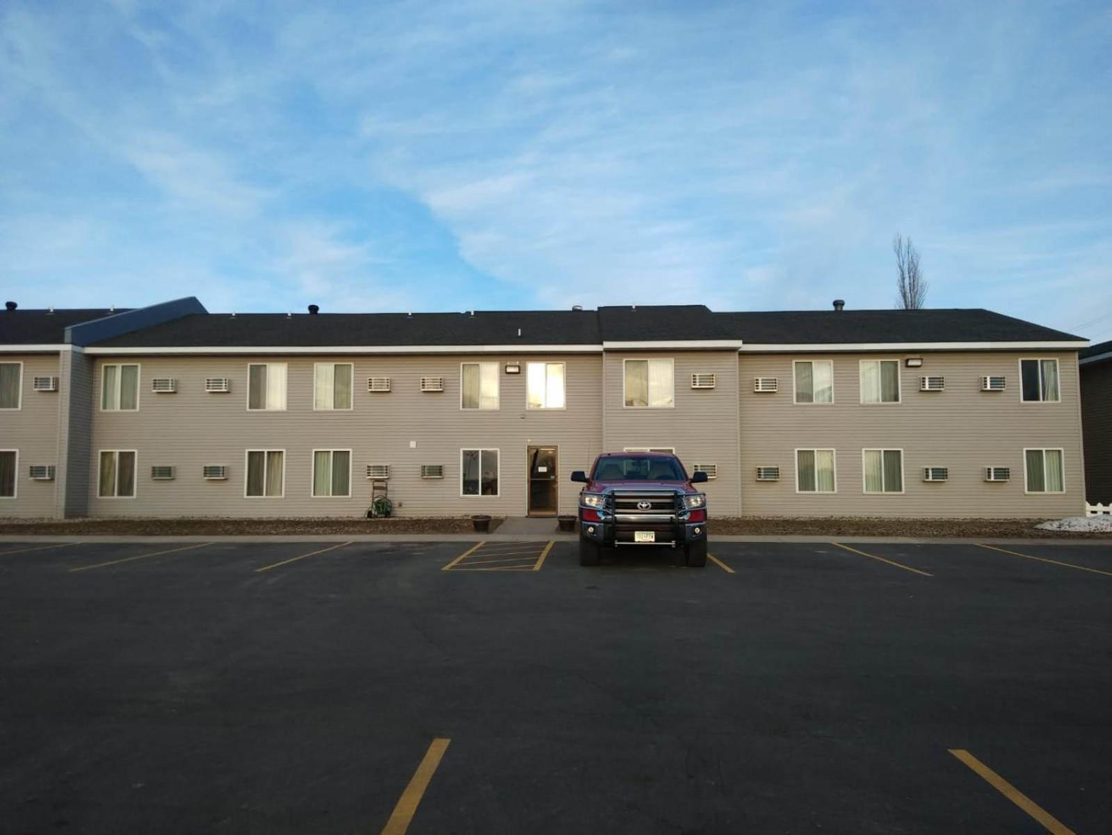 Super 8 by Wyndham Glenwood photo 36
