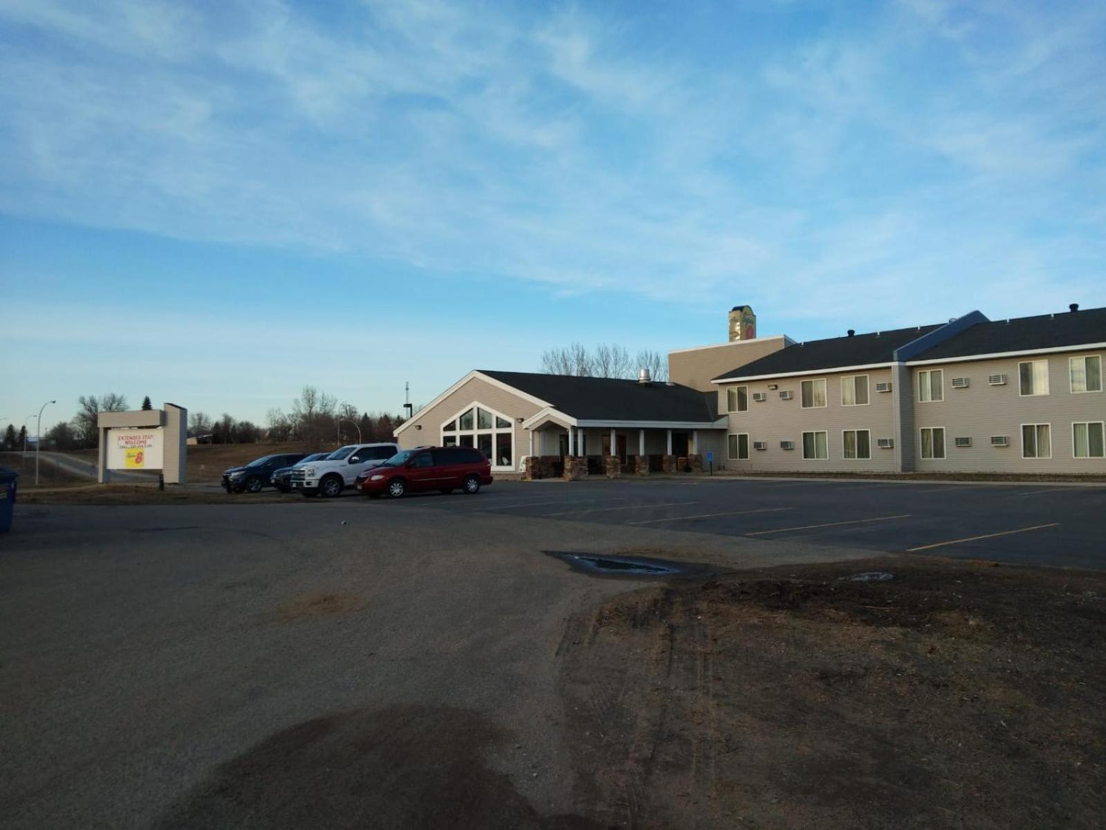 Super 8 by Wyndham Glenwood photo 31