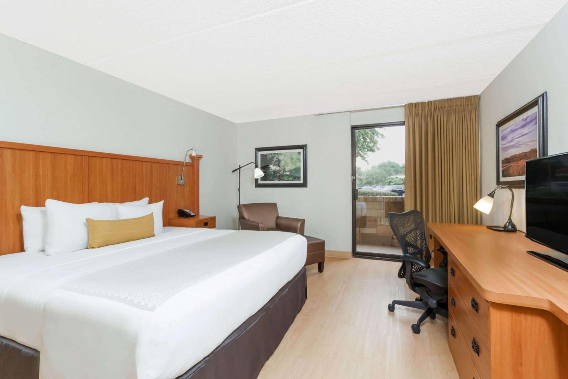 Wyndham Garden Hotel Austin photo 42