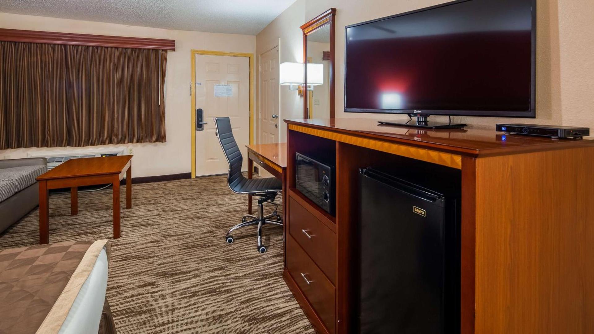 Best Western Executive Inn photo 7