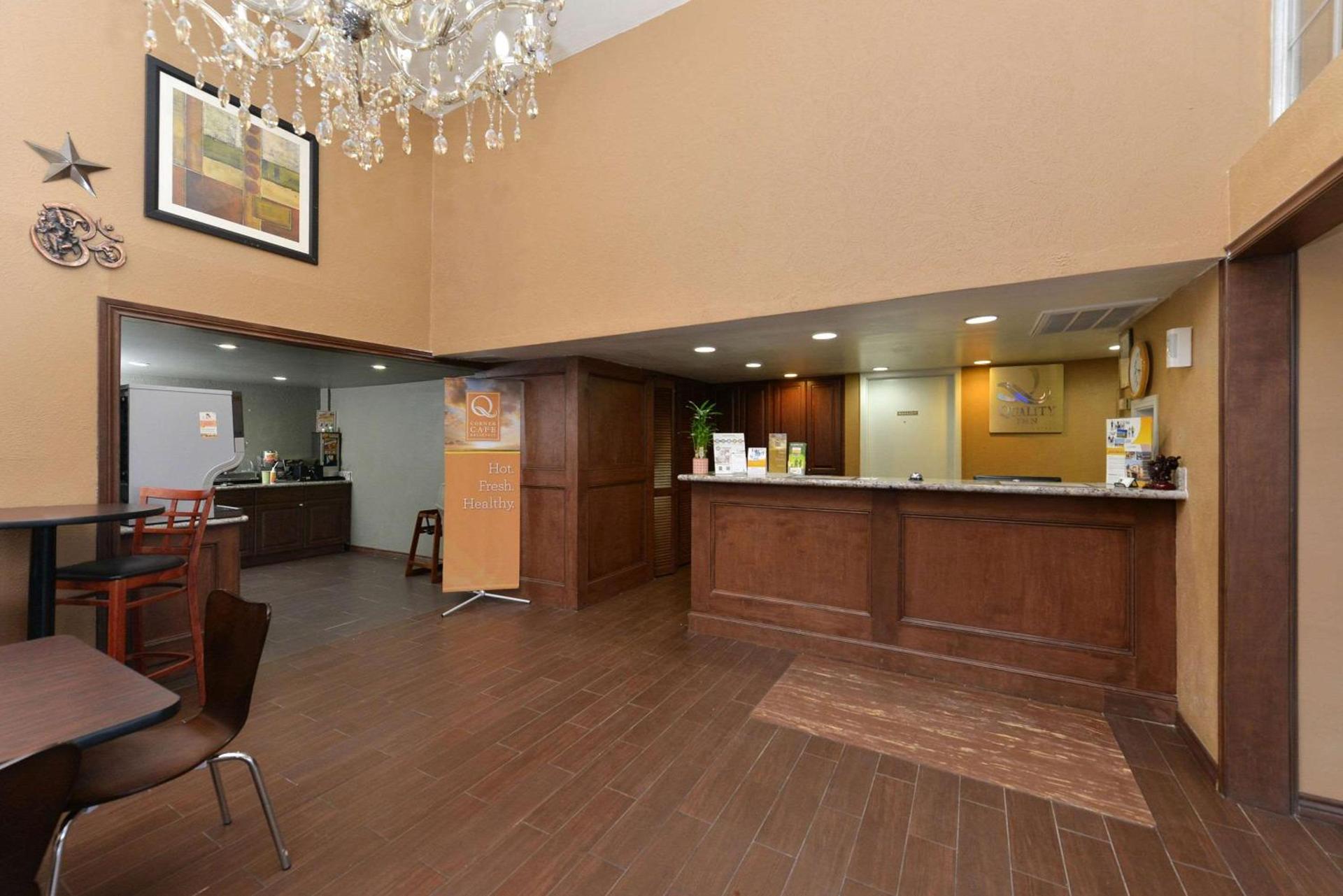 Quality Inn Gonzales photo 7