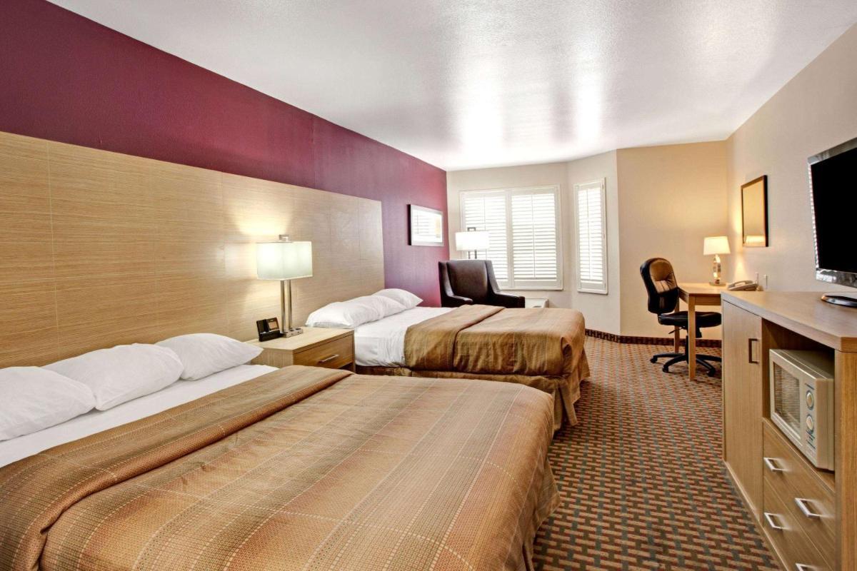 Ramada Limited and Suites San Francisco Airport photo 11