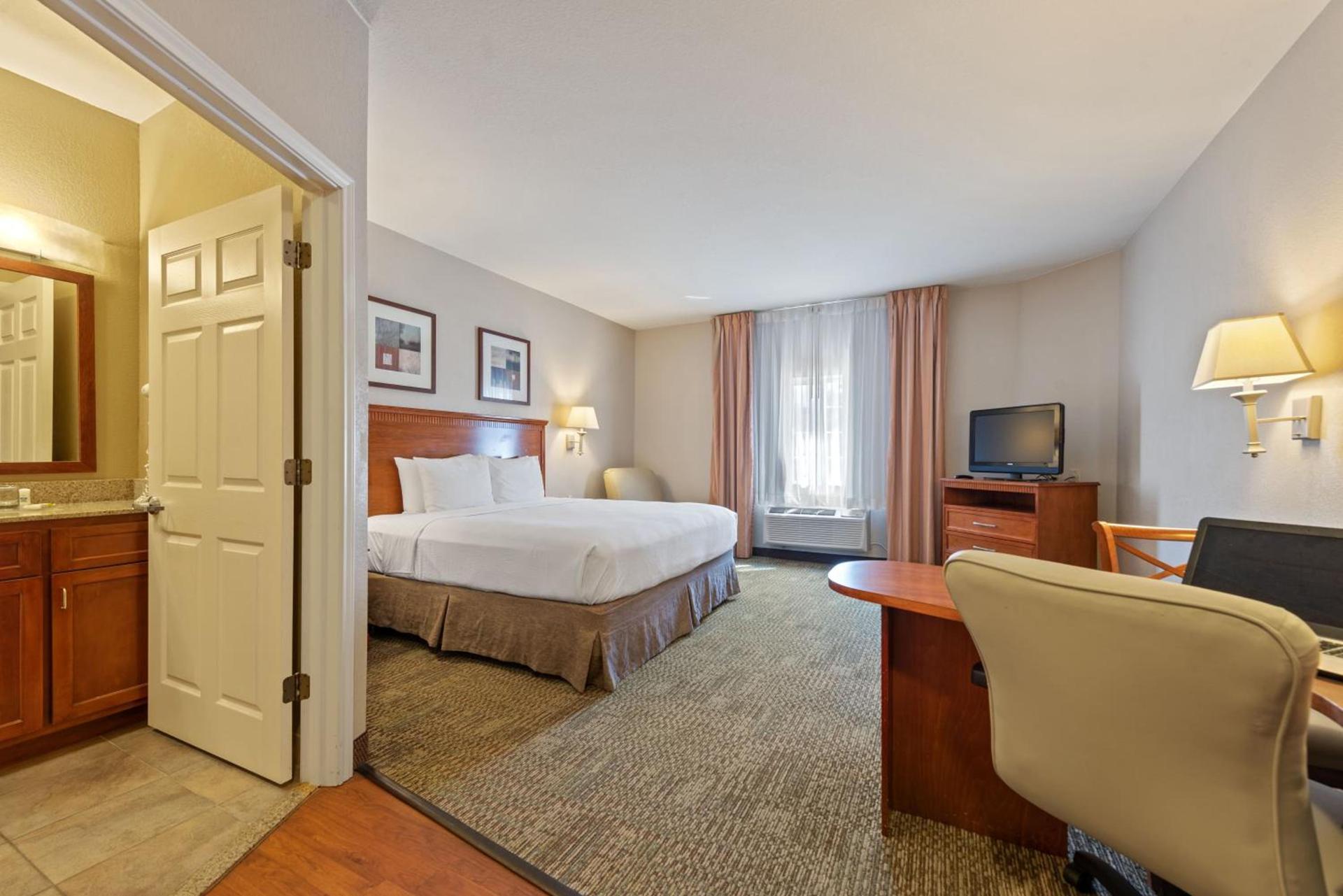 Extended Stay America Suites - Houston - IAH Airport photo 22