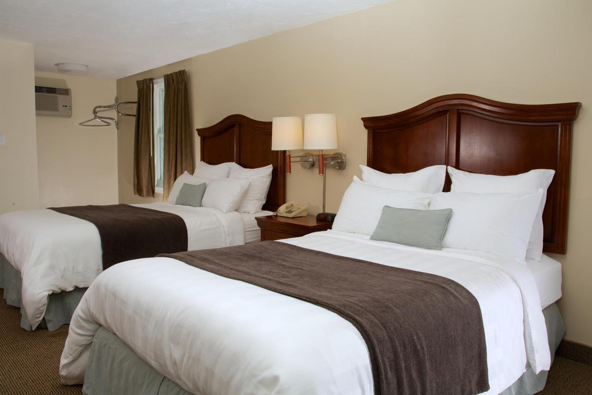 Holiday Hill Inn & Suites photo 17