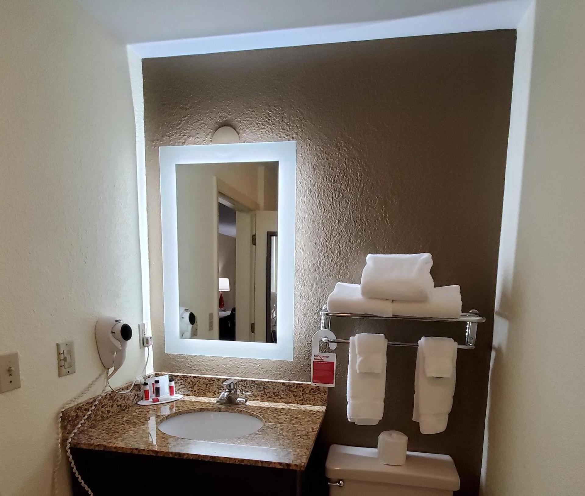 Ramada by Wyndham Groton Mystic photo 50