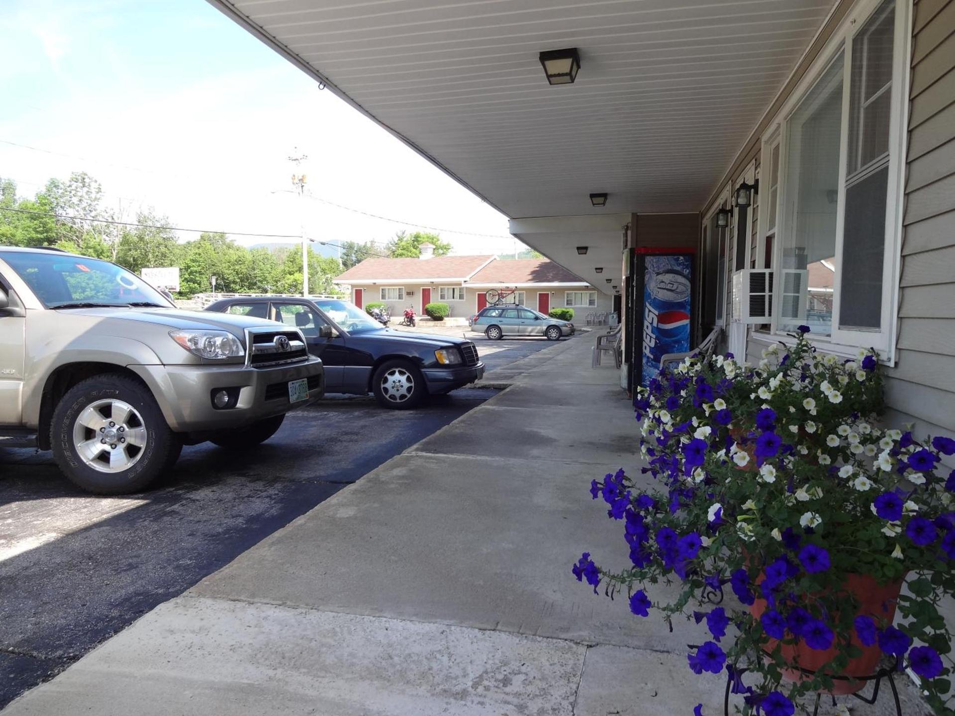 Gorham Motor Inn photo 34