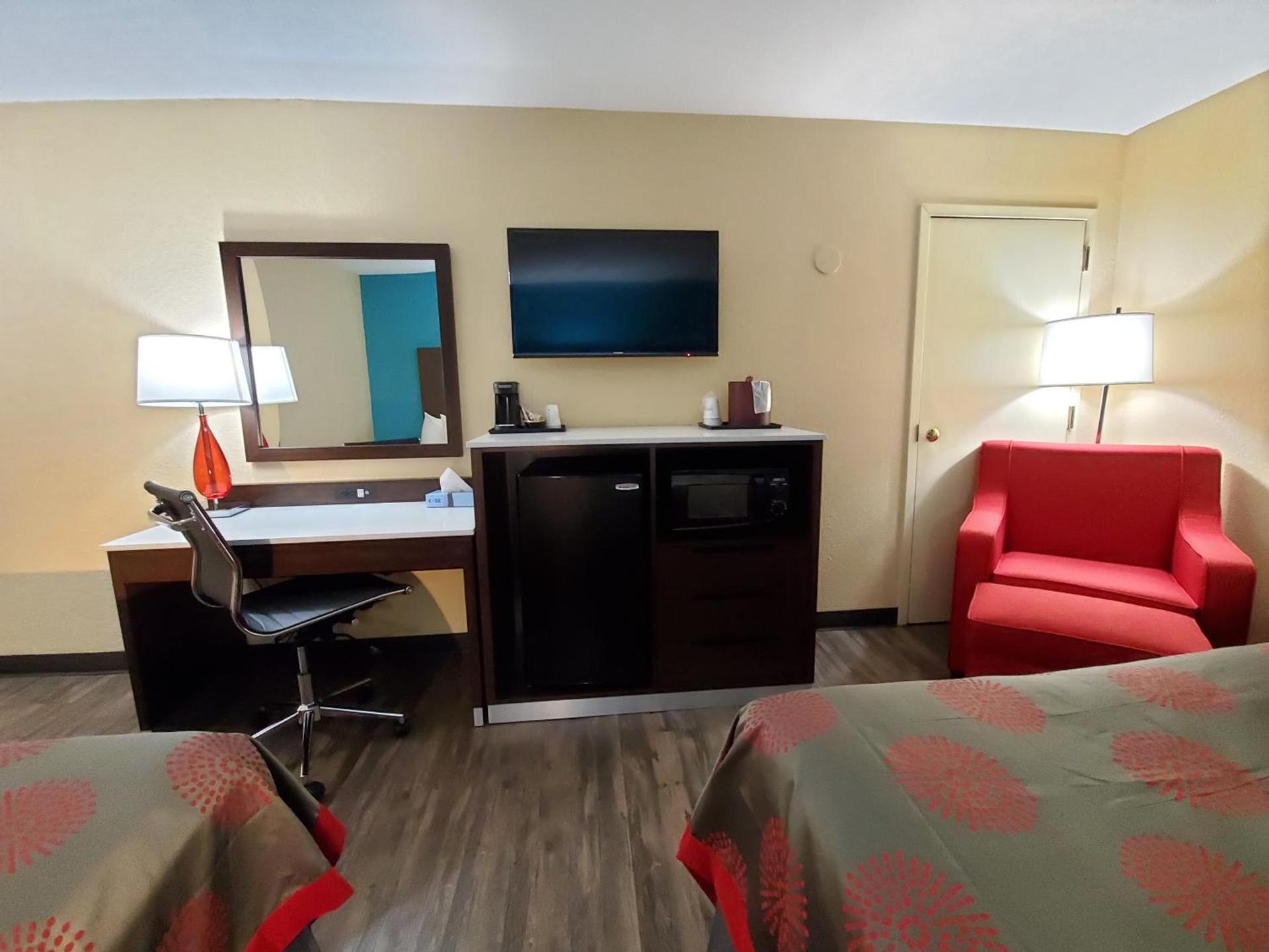 Ramada by Wyndham Groton Mystic photo 47