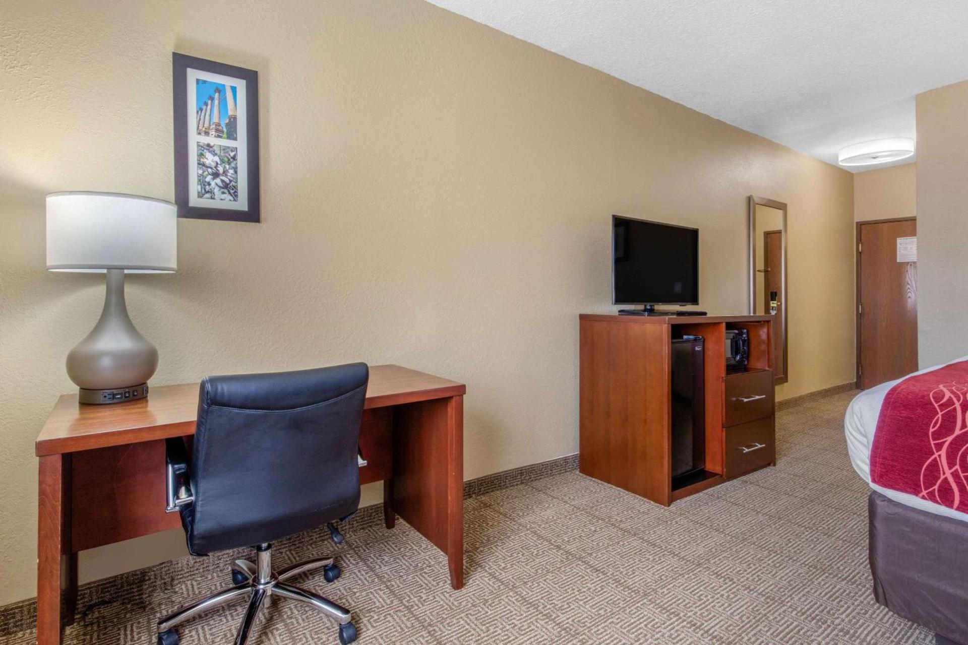 Comfort Inn & Suites McComb photo 5