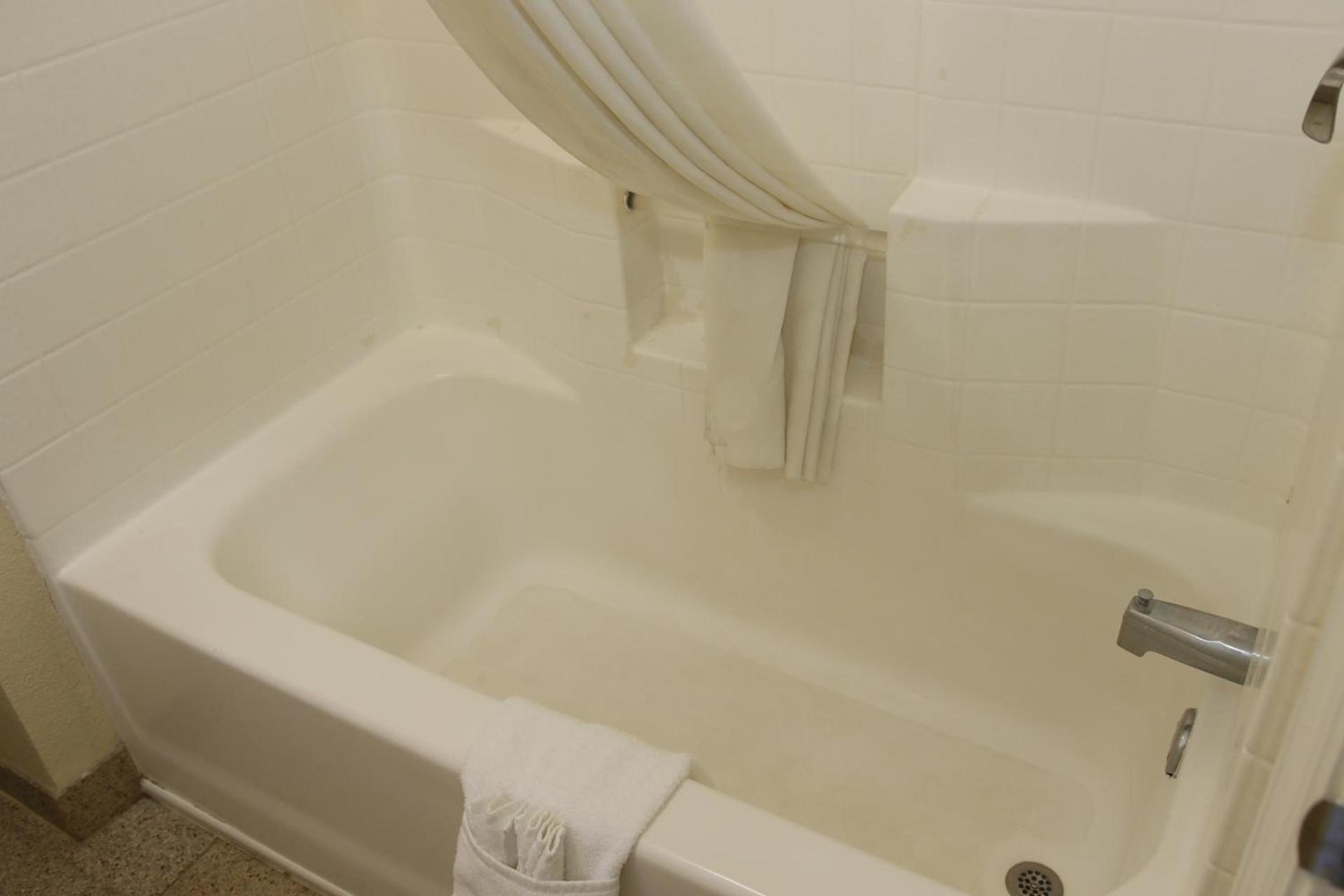 Town and Country Inn photo 21