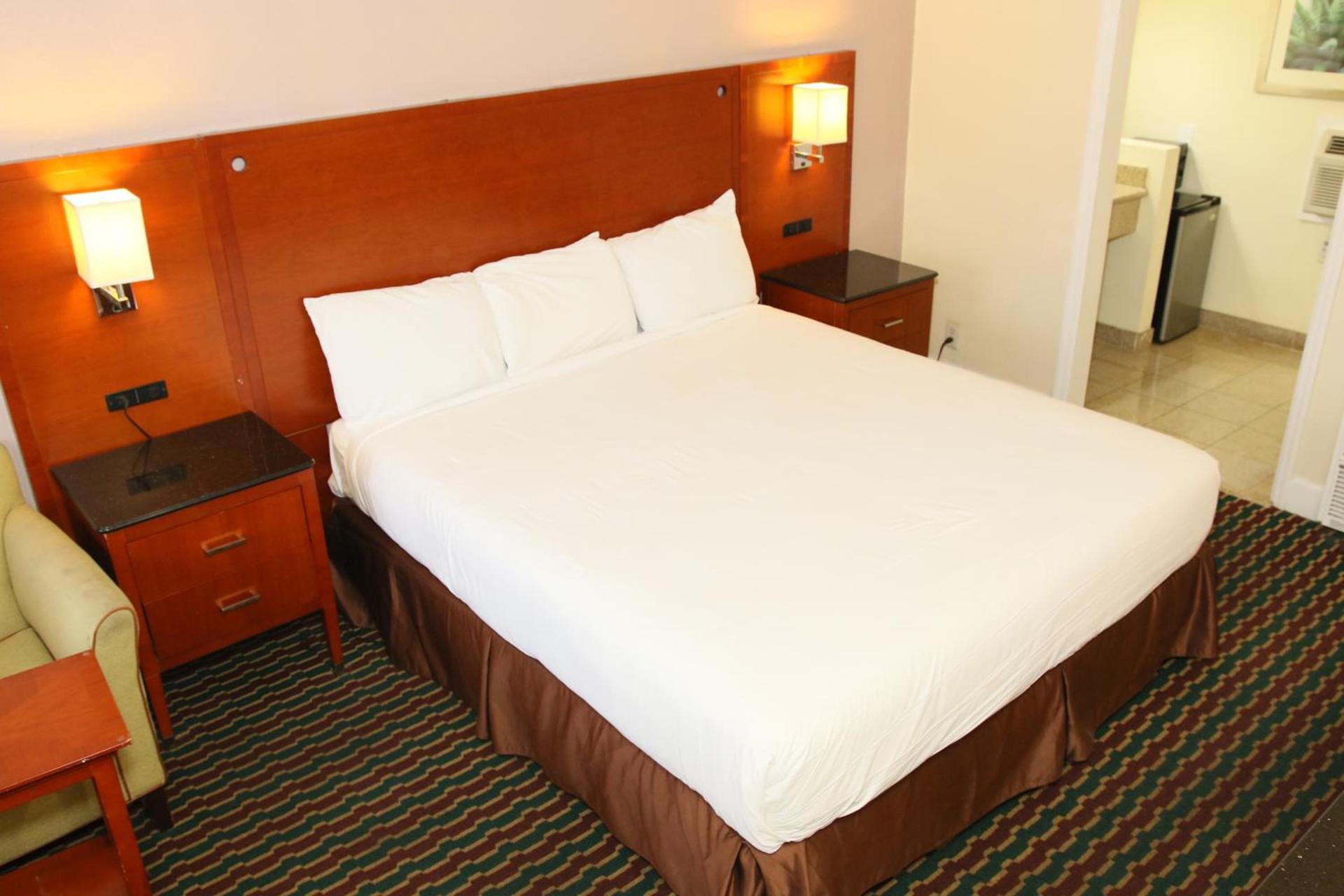 Town and Country Inn photo 14