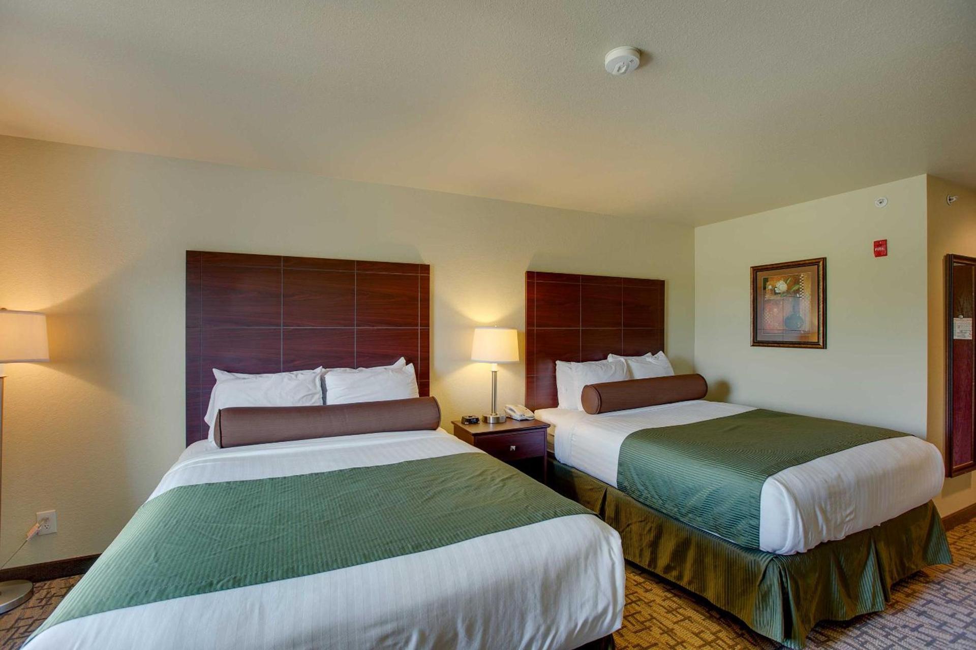 Cobblestone Inn & Suites - Clintonville photo 3