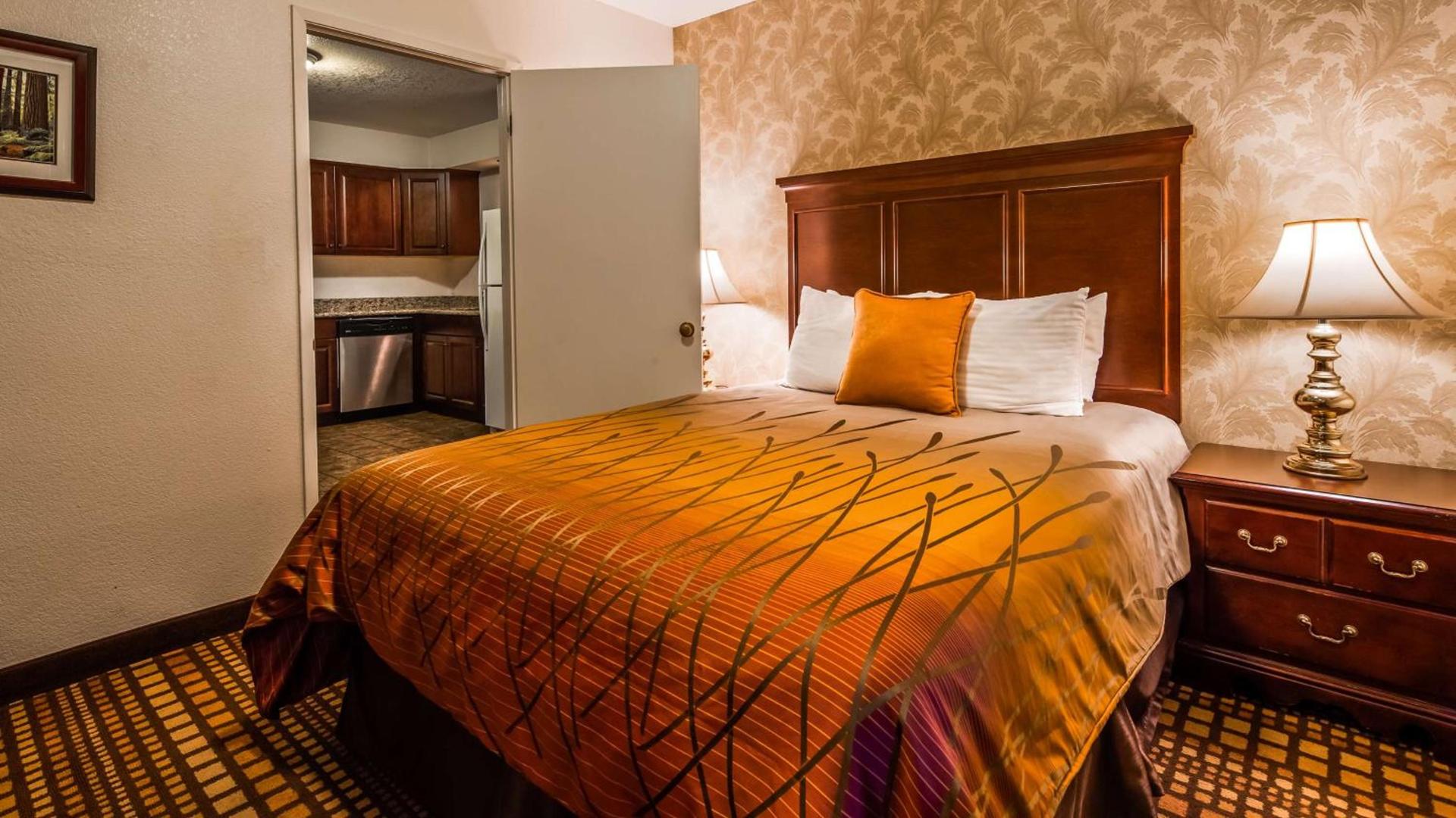 Best Western Plus Humboldt House Inn photo 33