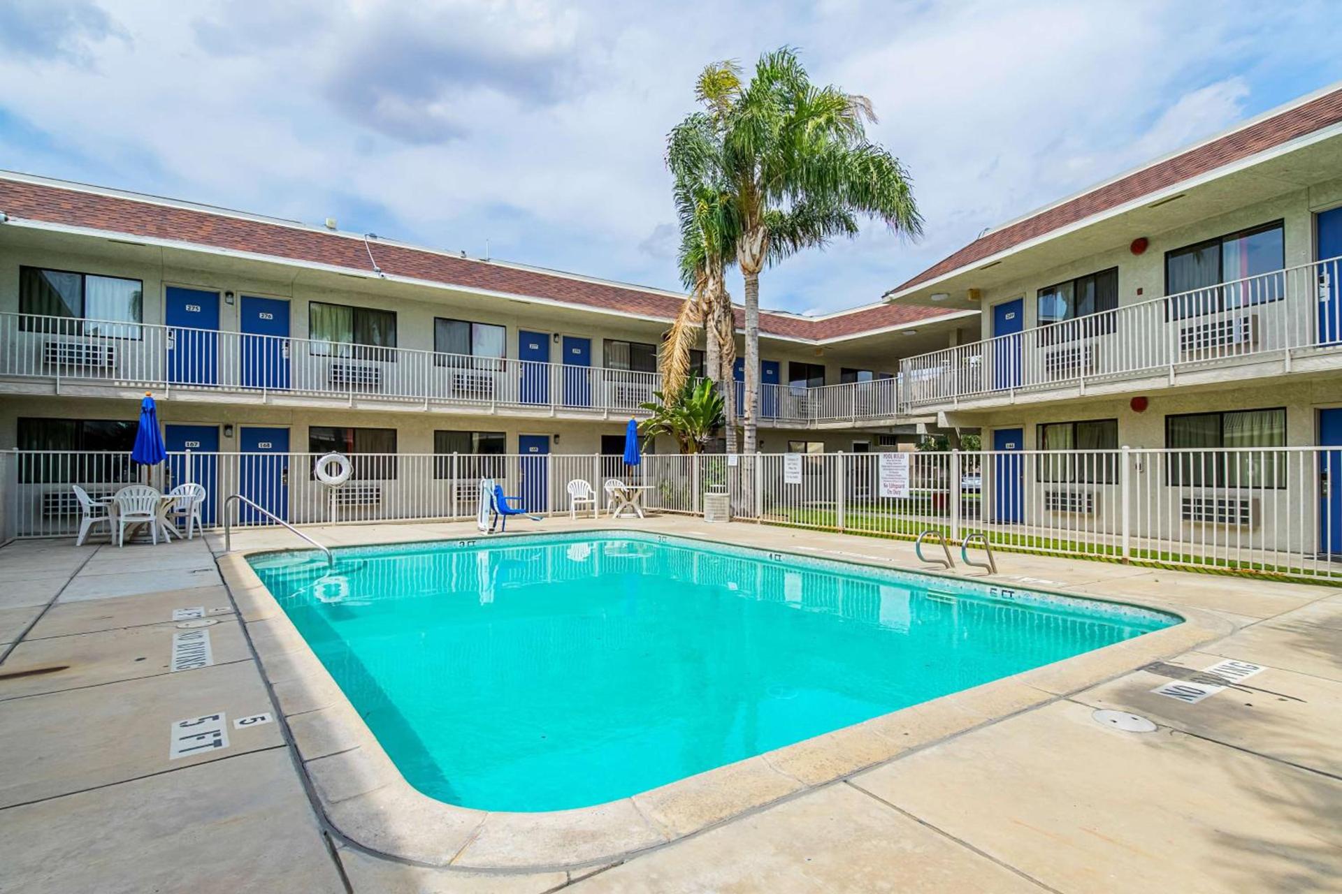 Motel 6-Bakersfield, CA - Airport photo 48