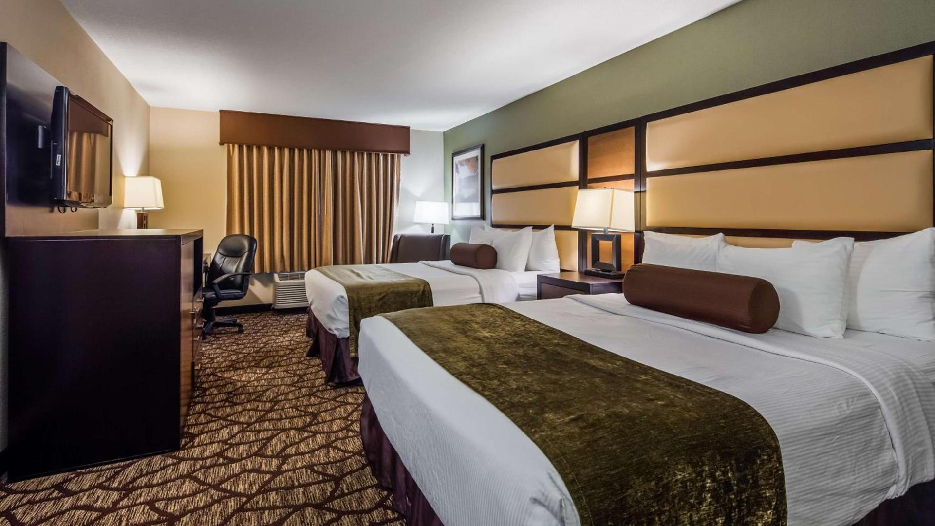 Best Western PLUS Vancouver Mall Drive photo 5
