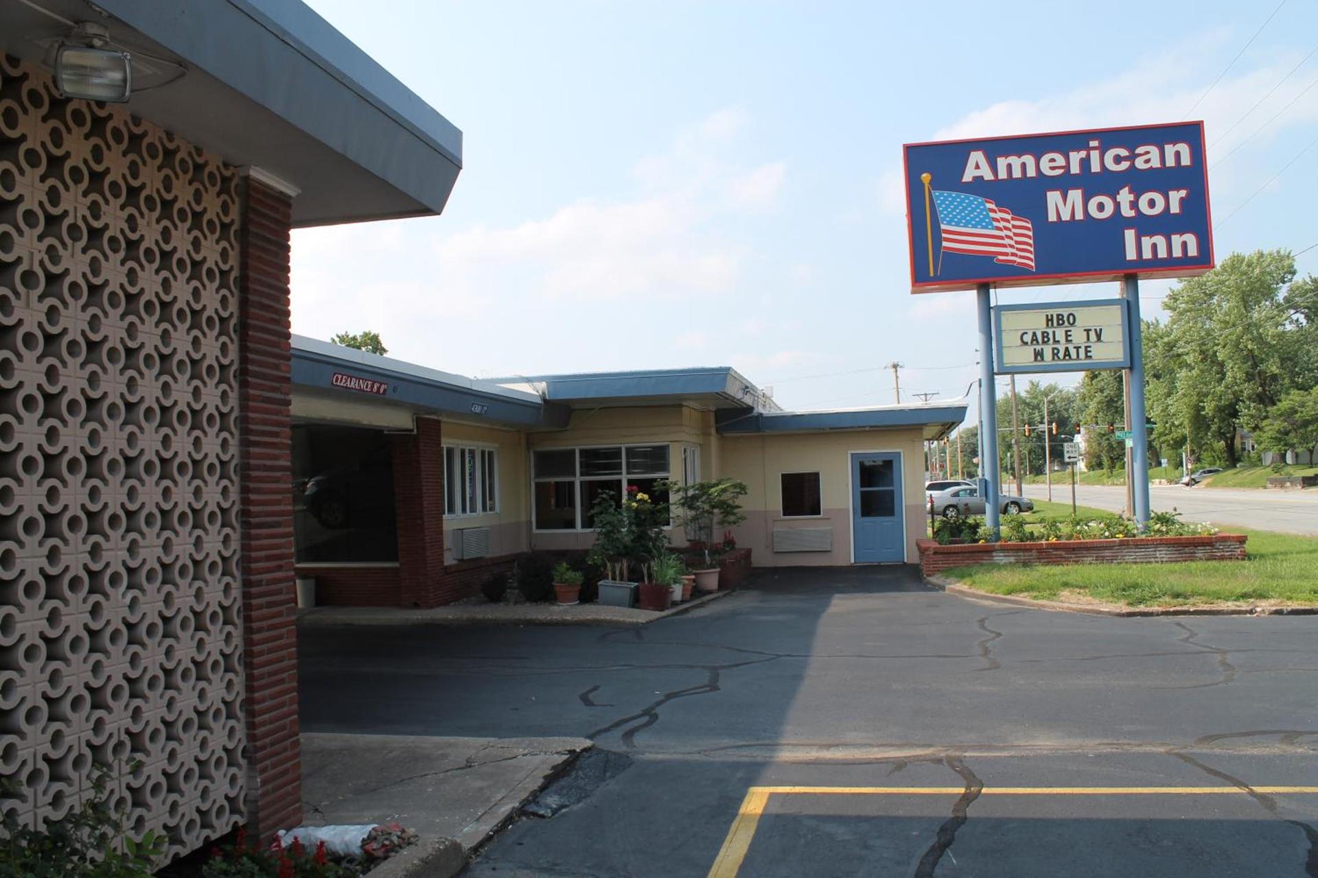 American Motor Inn - Rock Island photo 1