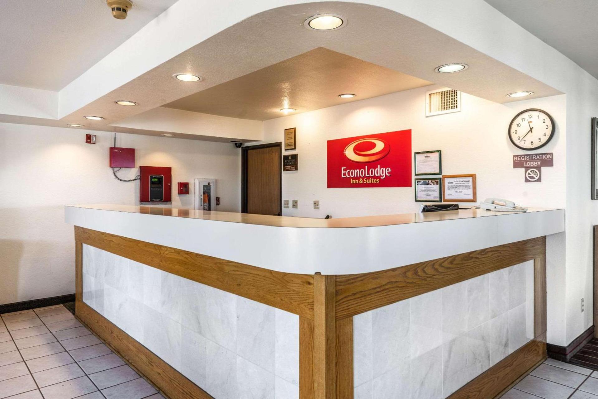 Econo Lodge Inn & Suites Mckinney - Plano North photo 11