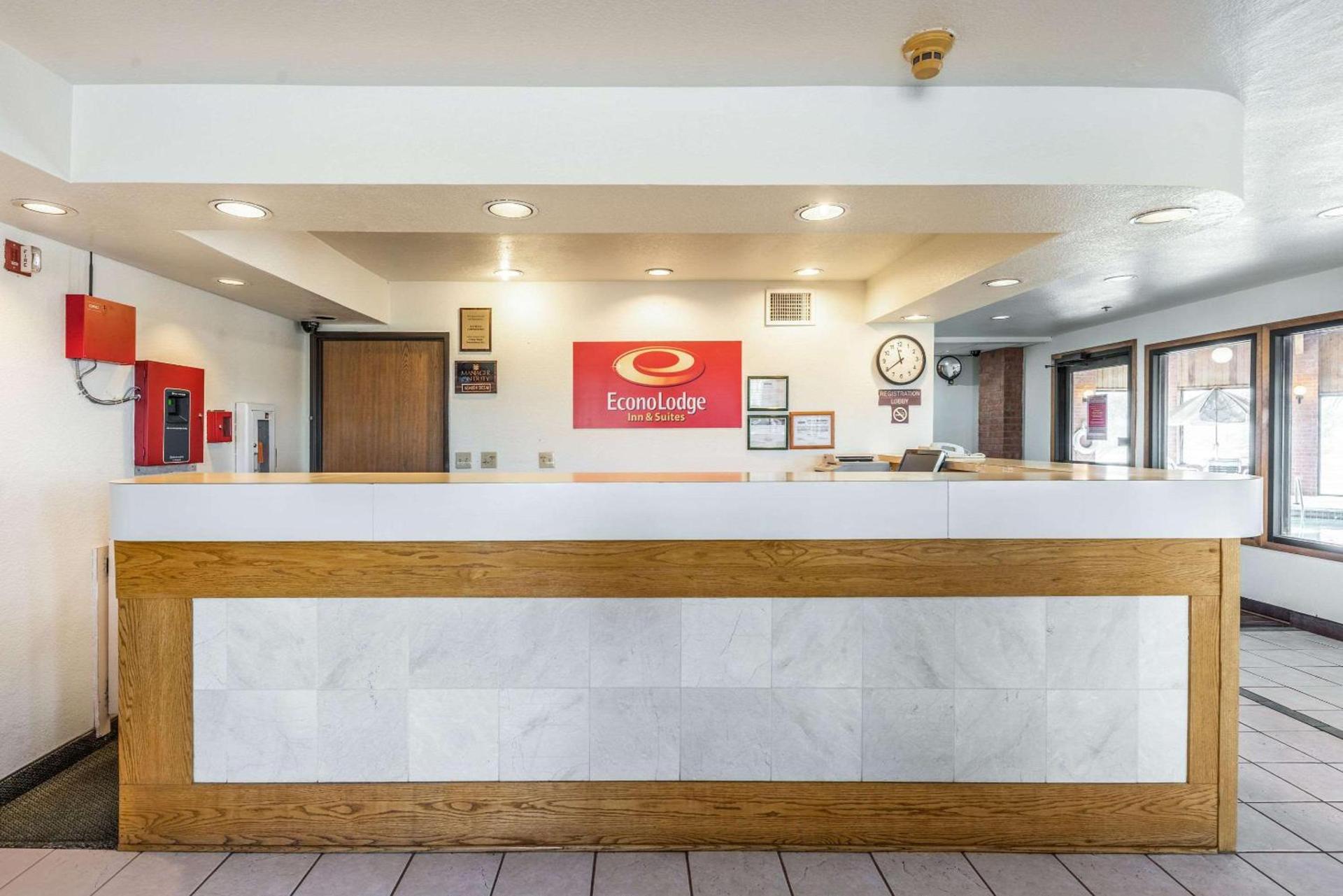 Econo Lodge Inn & Suites Mckinney - Plano North photo 27