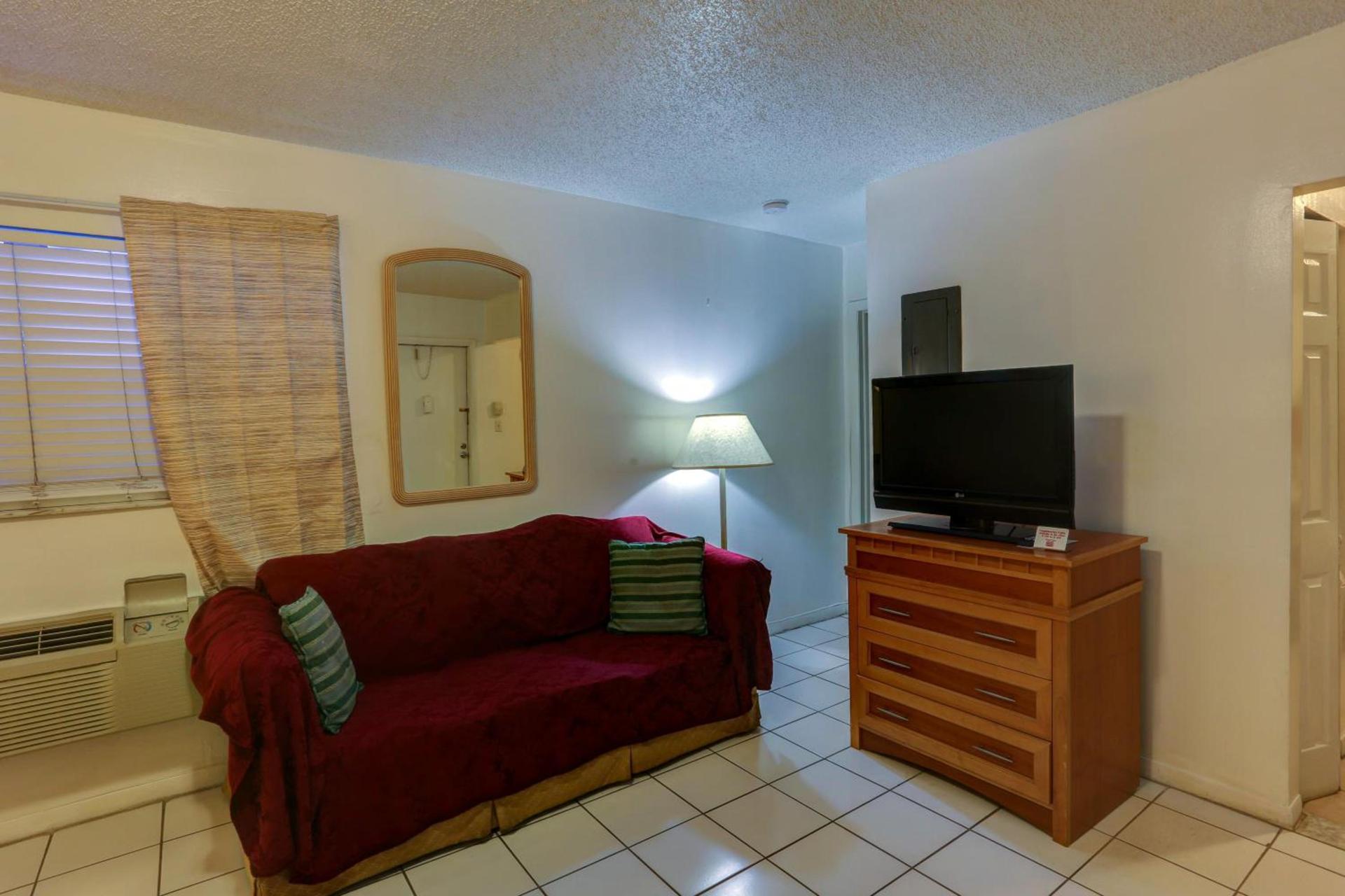 Richard's Motel Studios photo 45