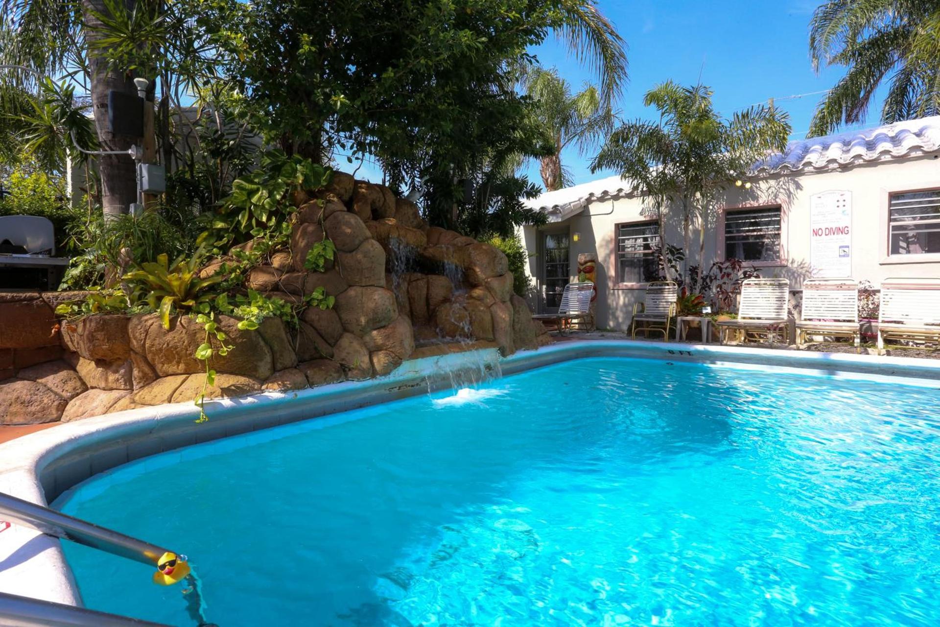 Richard's Motel Studios photo 62