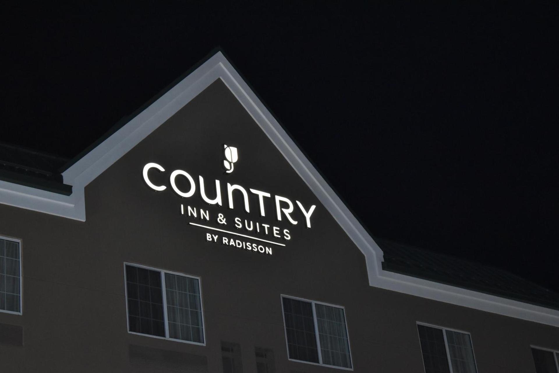 Country Inn & Suites by Radisson, Hagerstown, MD photo 85