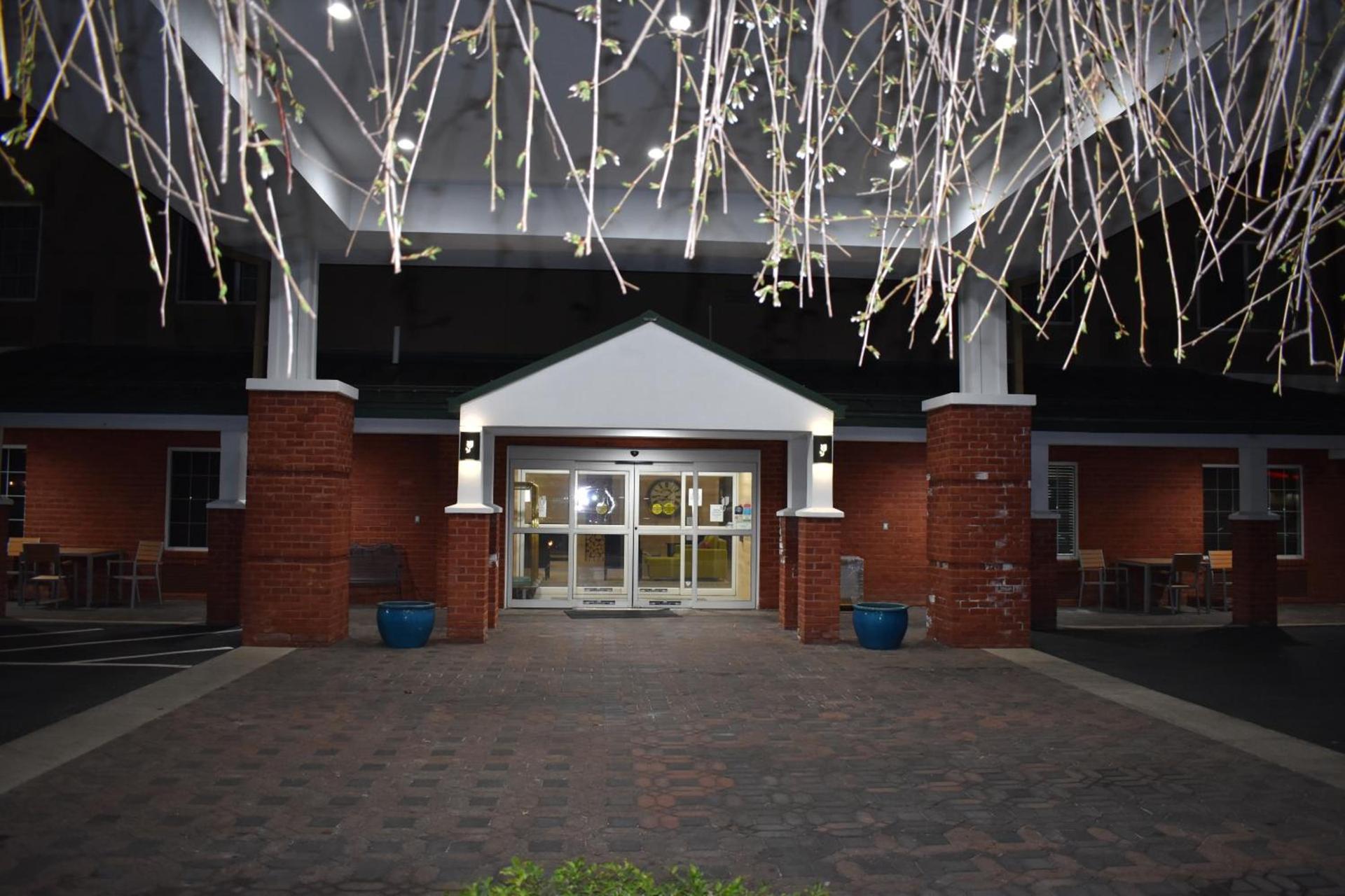 Country Inn & Suites by Radisson, Hagerstown, MD photo 88