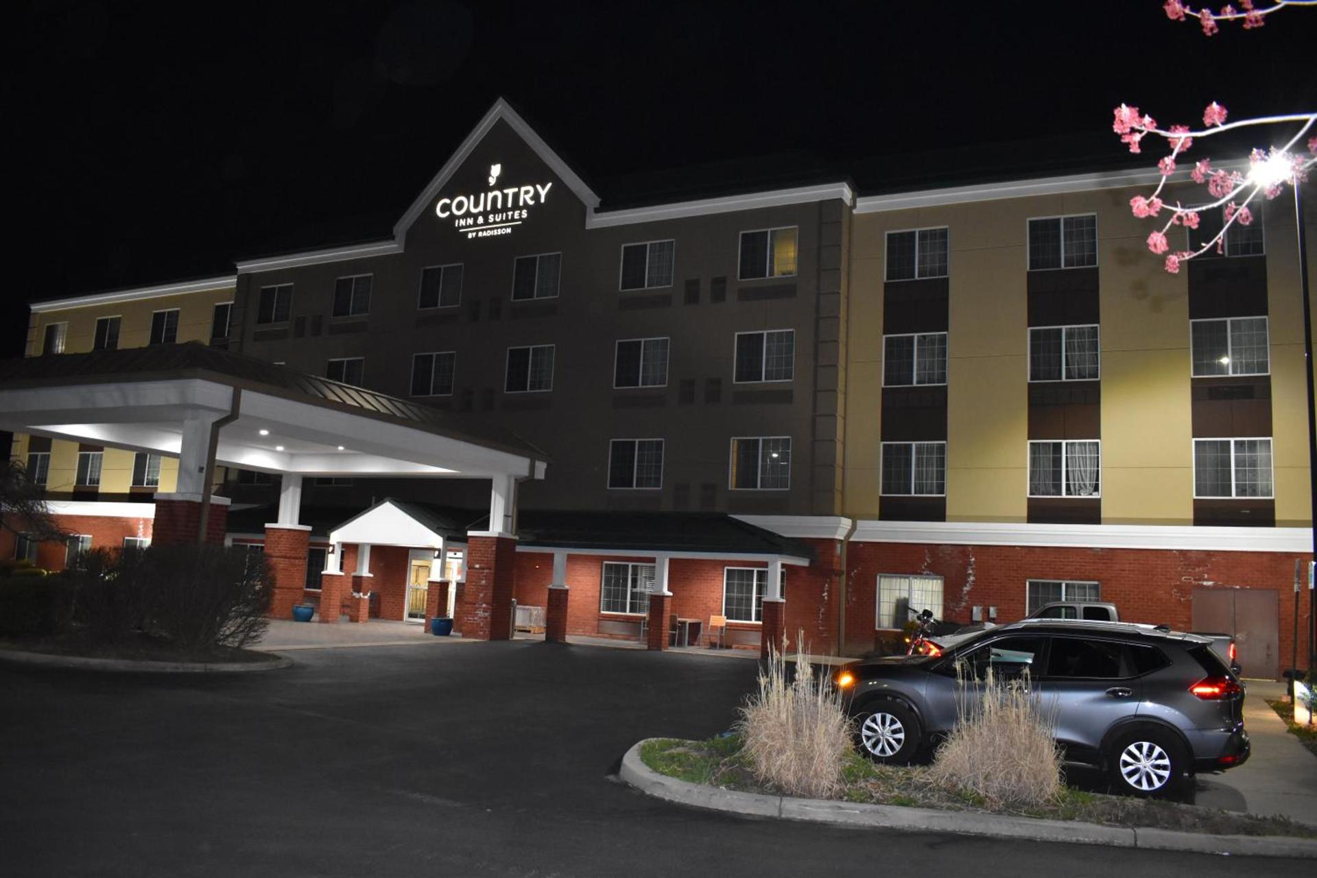Country Inn & Suites by Radisson, Hagerstown, MD photo 89