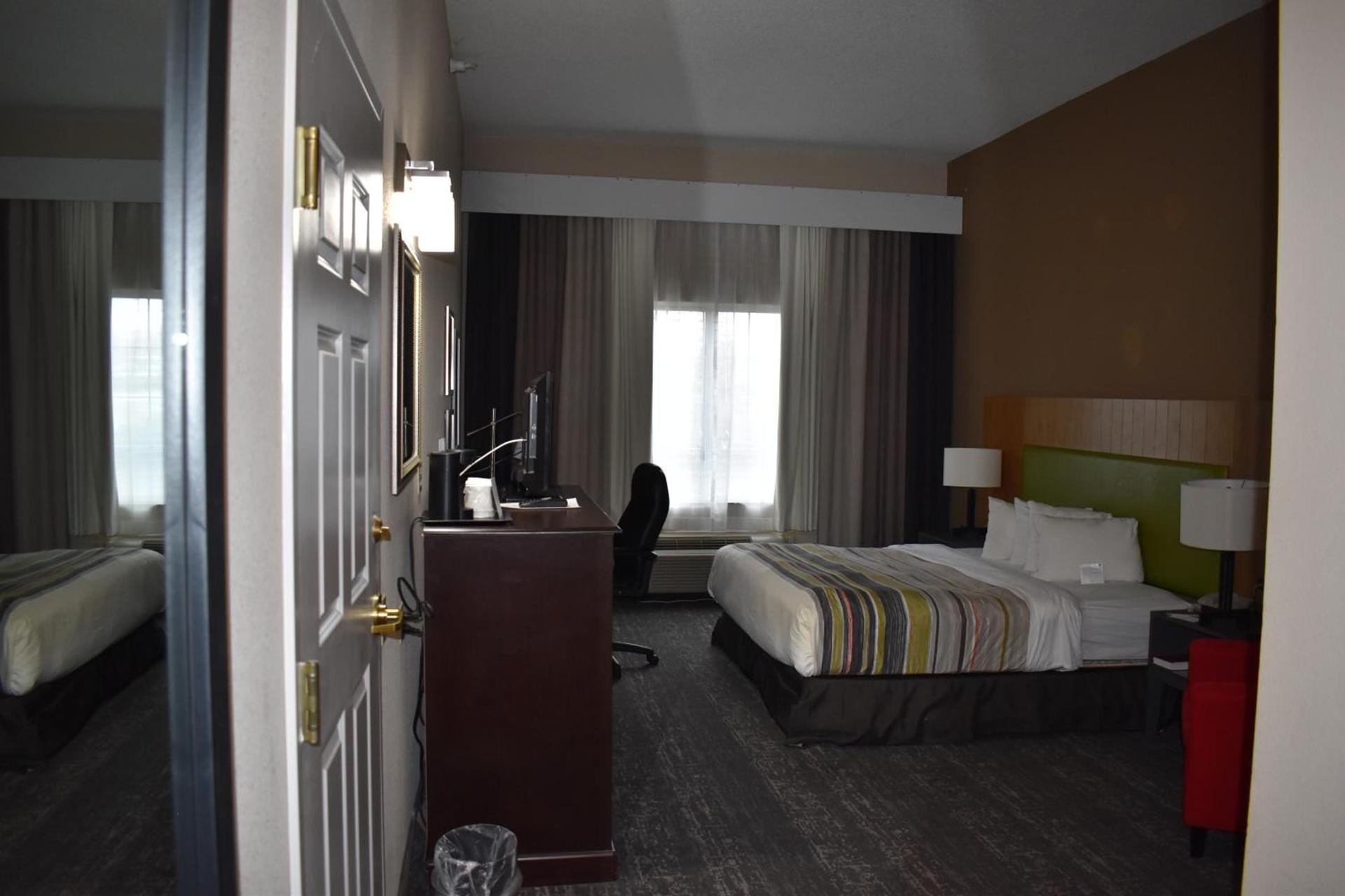 Country Inn & Suites by Radisson, Hagerstown, MD photo 75