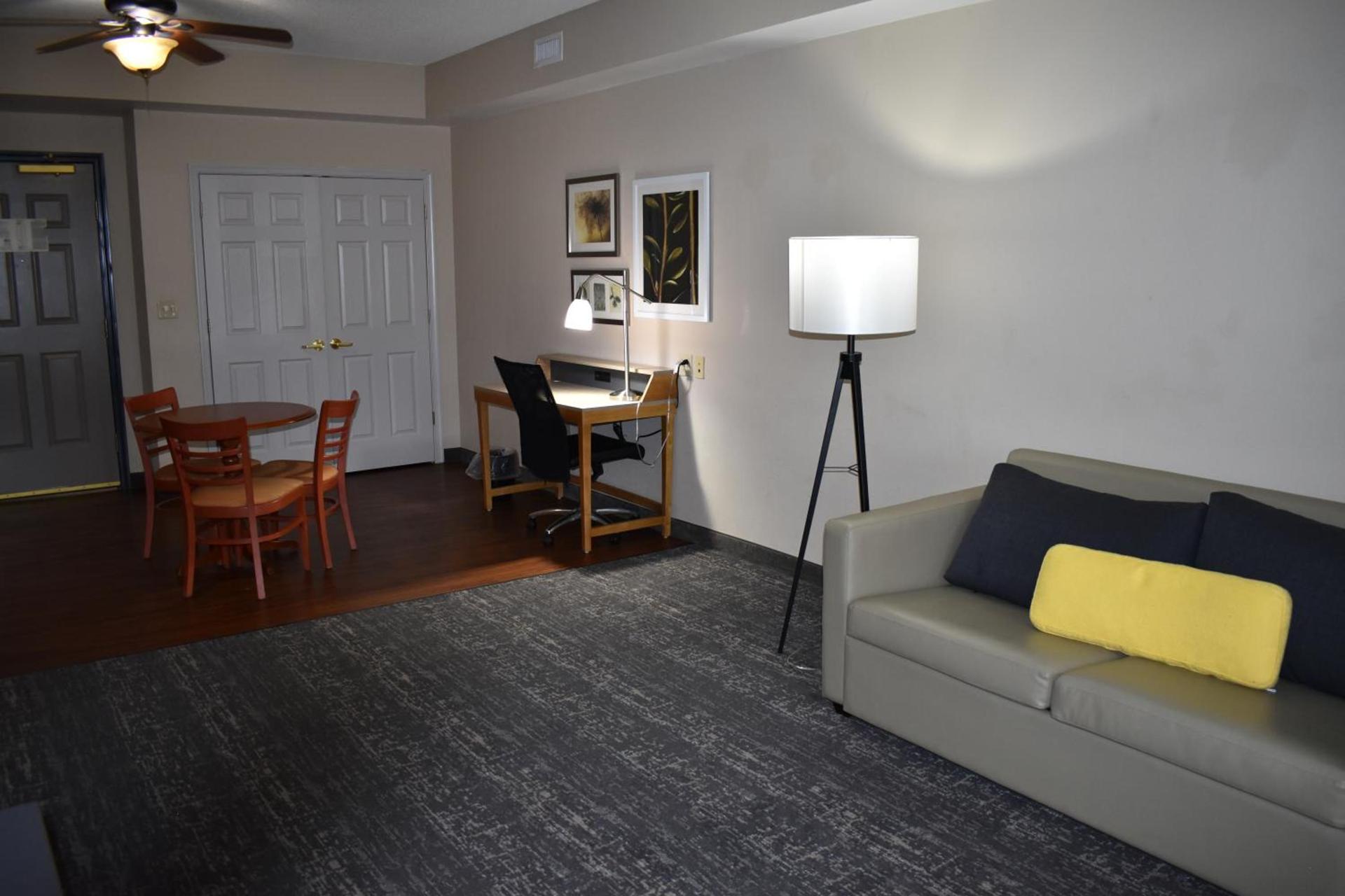 Country Inn & Suites by Radisson, Hagerstown, MD photo 73
