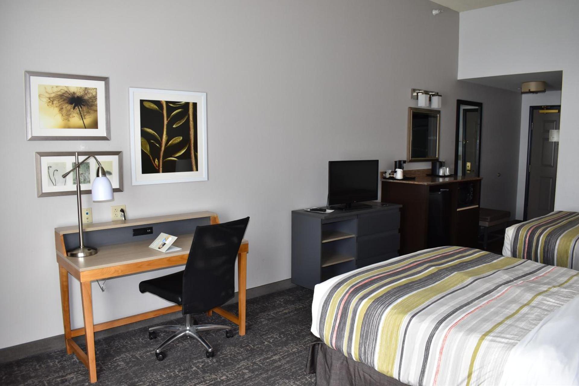 Country Inn & Suites by Radisson, Hagerstown, MD photo 66