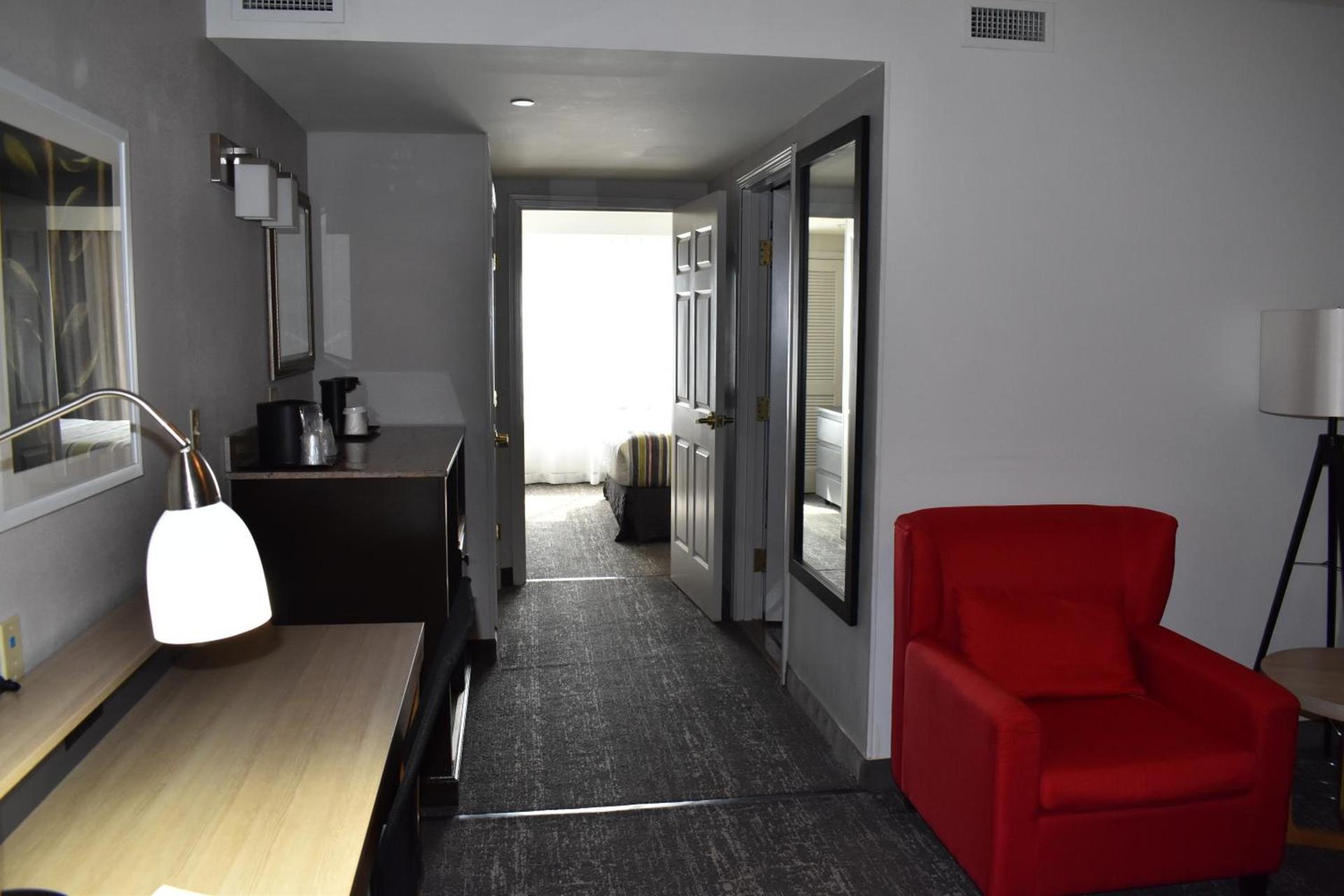 Country Inn & Suites by Radisson, Hagerstown, MD photo 17